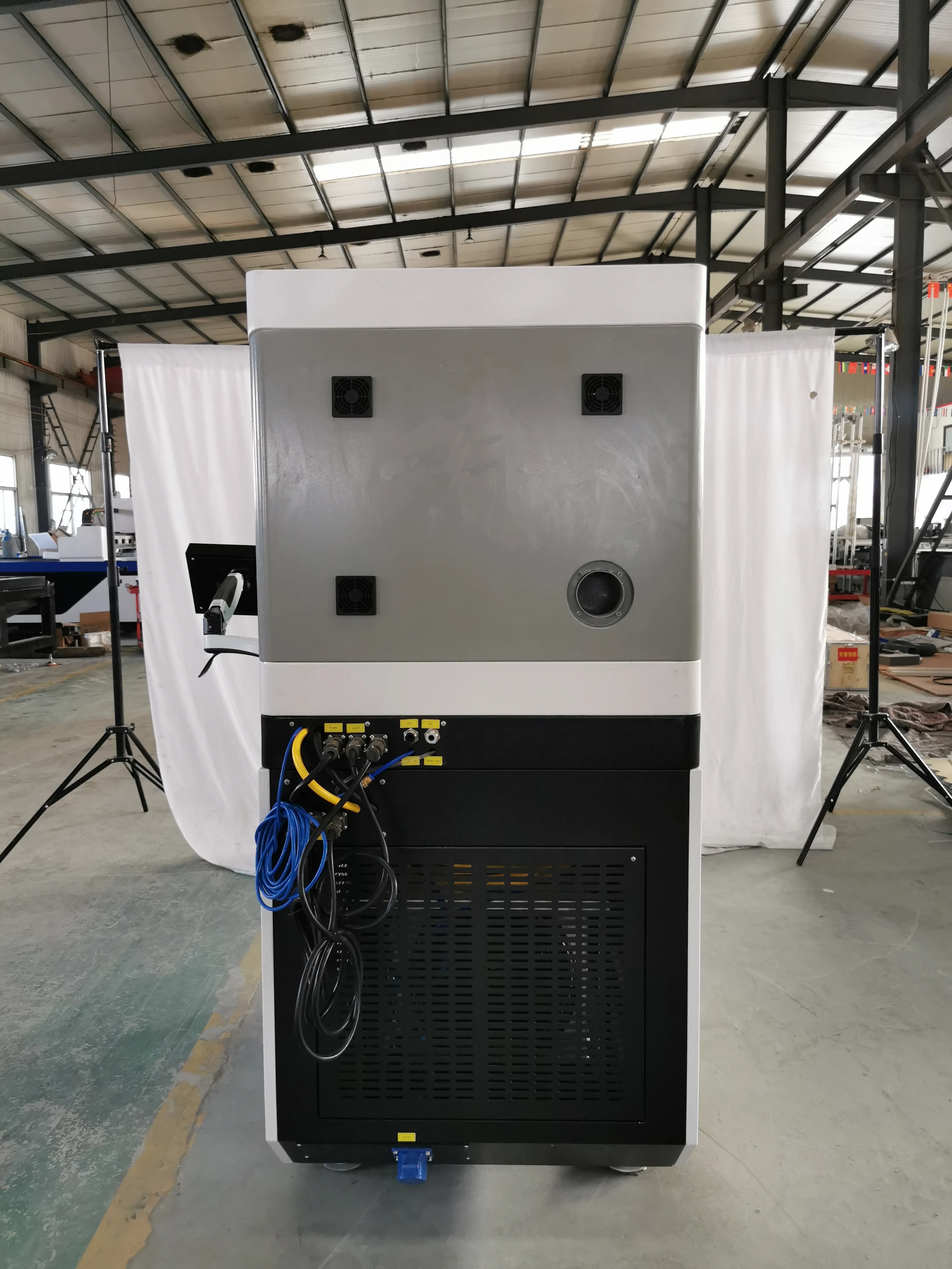 Reci 1000W 2000w High Precision Mini Fiber Laser Cutting Machine