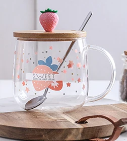 Nordic European INS style borosilicate glass strawberry transparent water coffee milk cup with wooden lid mug