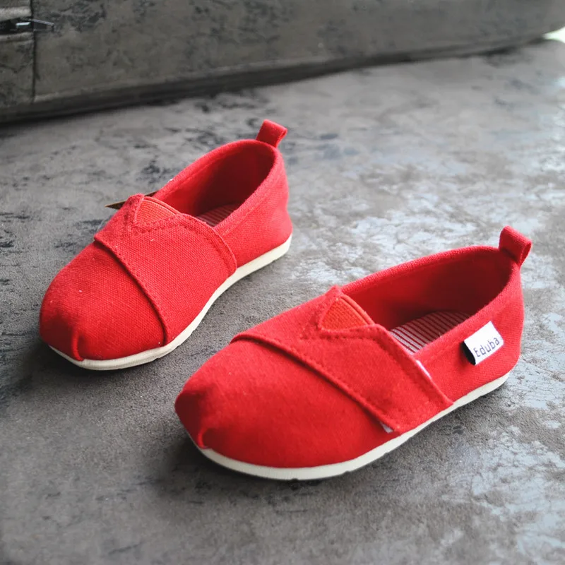 
E07-9 Stock Lot Wholesale Cheap Price Sport Children Canvas Shoes Fashion Cheap Kids Flat Footwear 2 dollars 