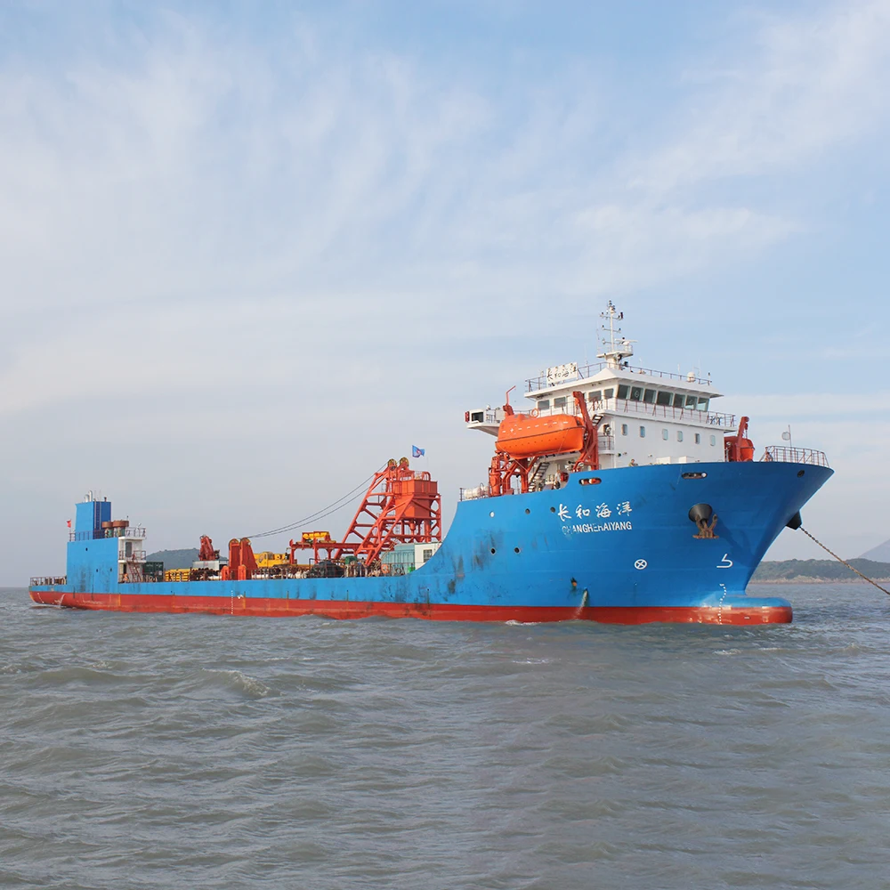 
Wind-resistant stable and fast-moving scientific research ship 