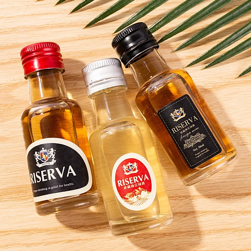 50ml Mini Liquor Whiskey Vodka Soda Spirits PET Bottle For Wine Juice With Plastic Cap