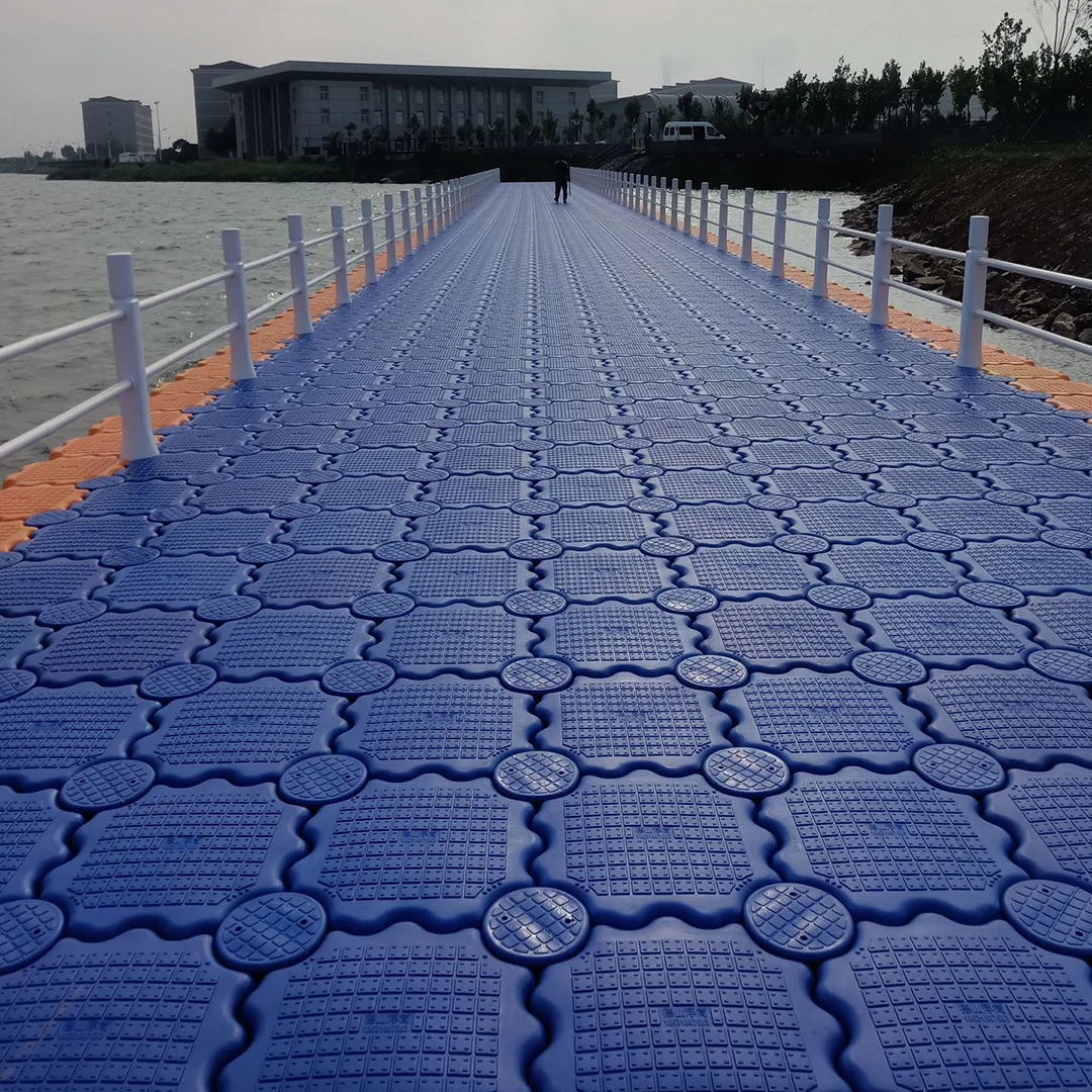 Wholesale Price Plastic hdpe Floating Bridge Modular Floating Dock Cubes Pontoon