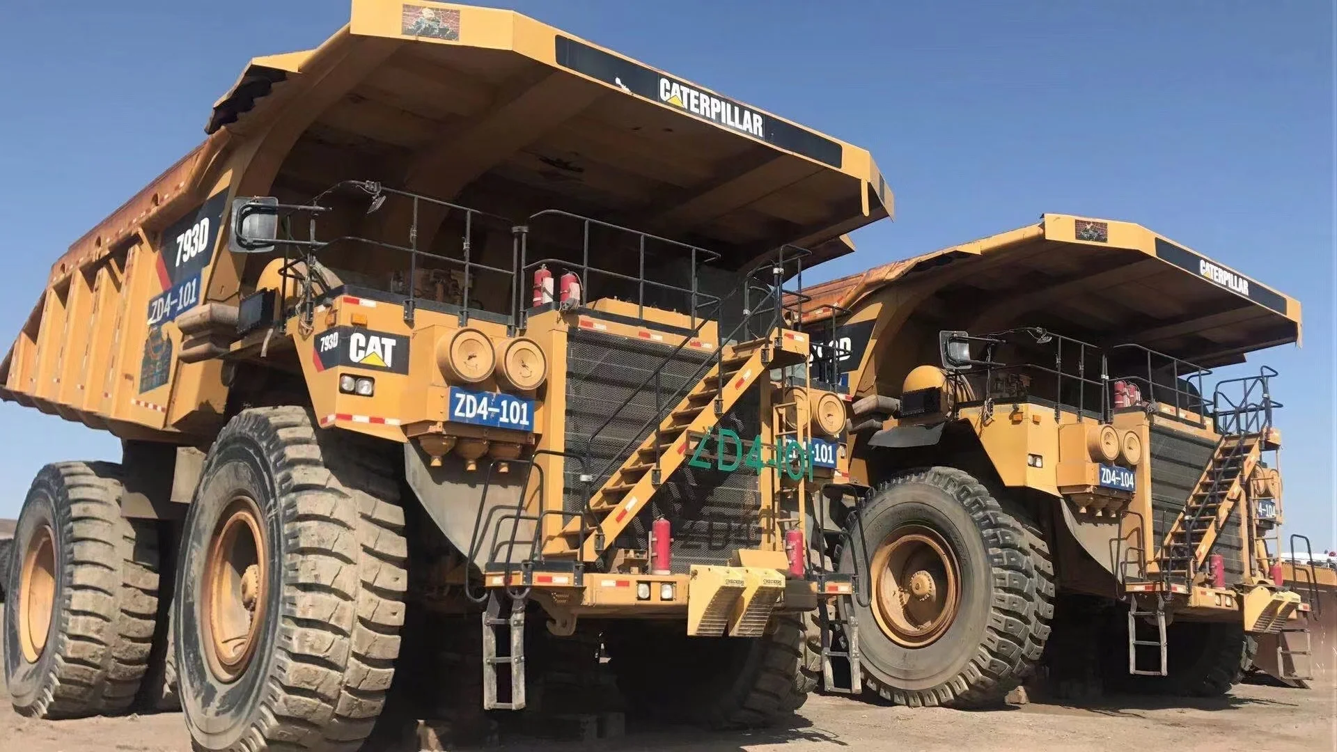 Caterpillar 793D Mining machinery heavy used dump truck