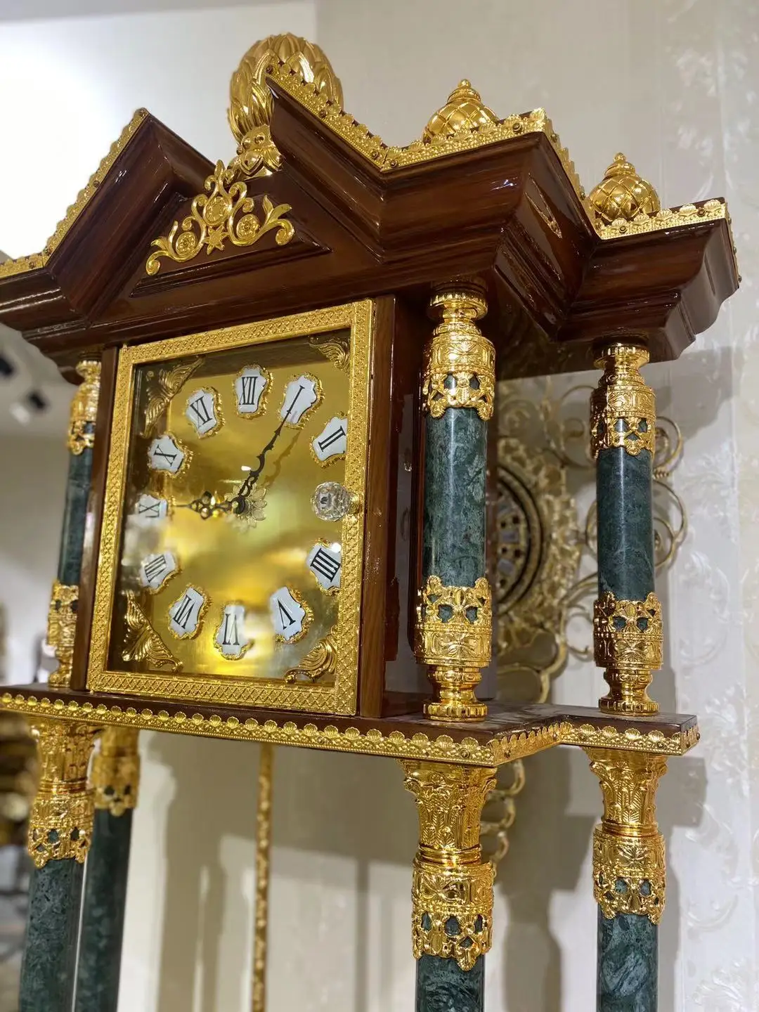 Luxury Floor Clock Home Hotel Decoration Standing Palace Style Royal Golden
