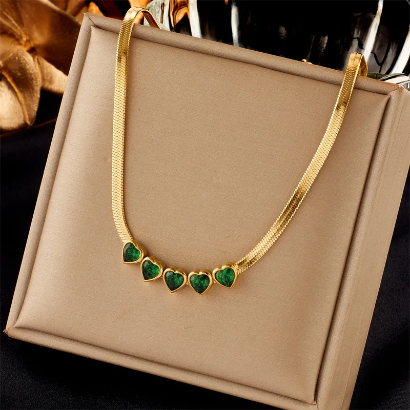 Simple light luxury high sense emerald love zircon accessories snake bone necklace set