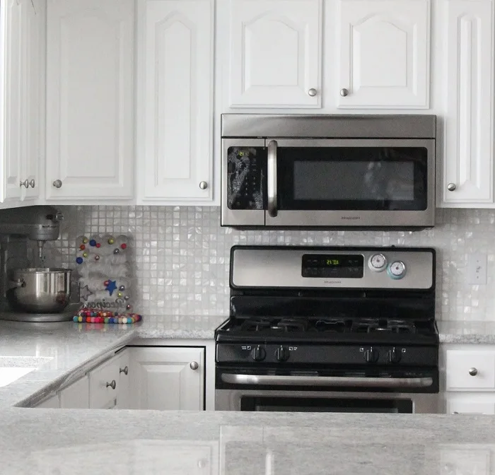 10-Pack Square Shell Glass Mosaic For Kitchen Backsplashes Bathroom Walls Spa Pool Tiles