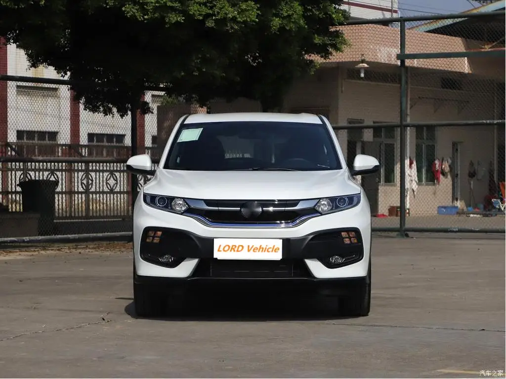 New popular China small and compact electric SUV car xnv autos with long range of 400 KM and high speed 140 km/h for sale