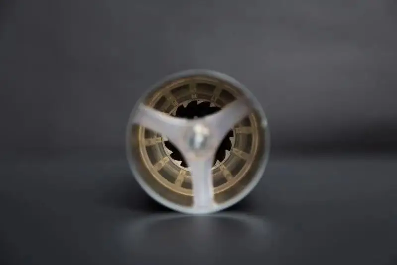 comandante camping handheld eco friendly wood handle portable conical metal flat burr manual coffee grinder