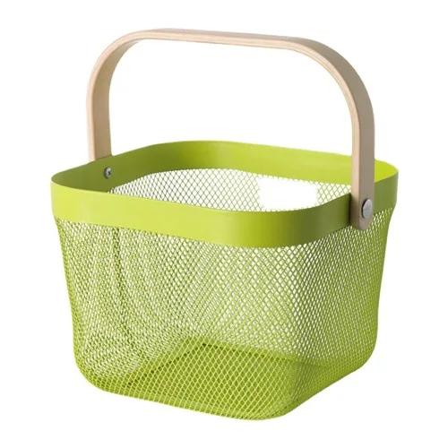 Multifunctional Kitchen Bath Toy Fruit Storage Wire Mesh Storage Basket With Wooden Handle