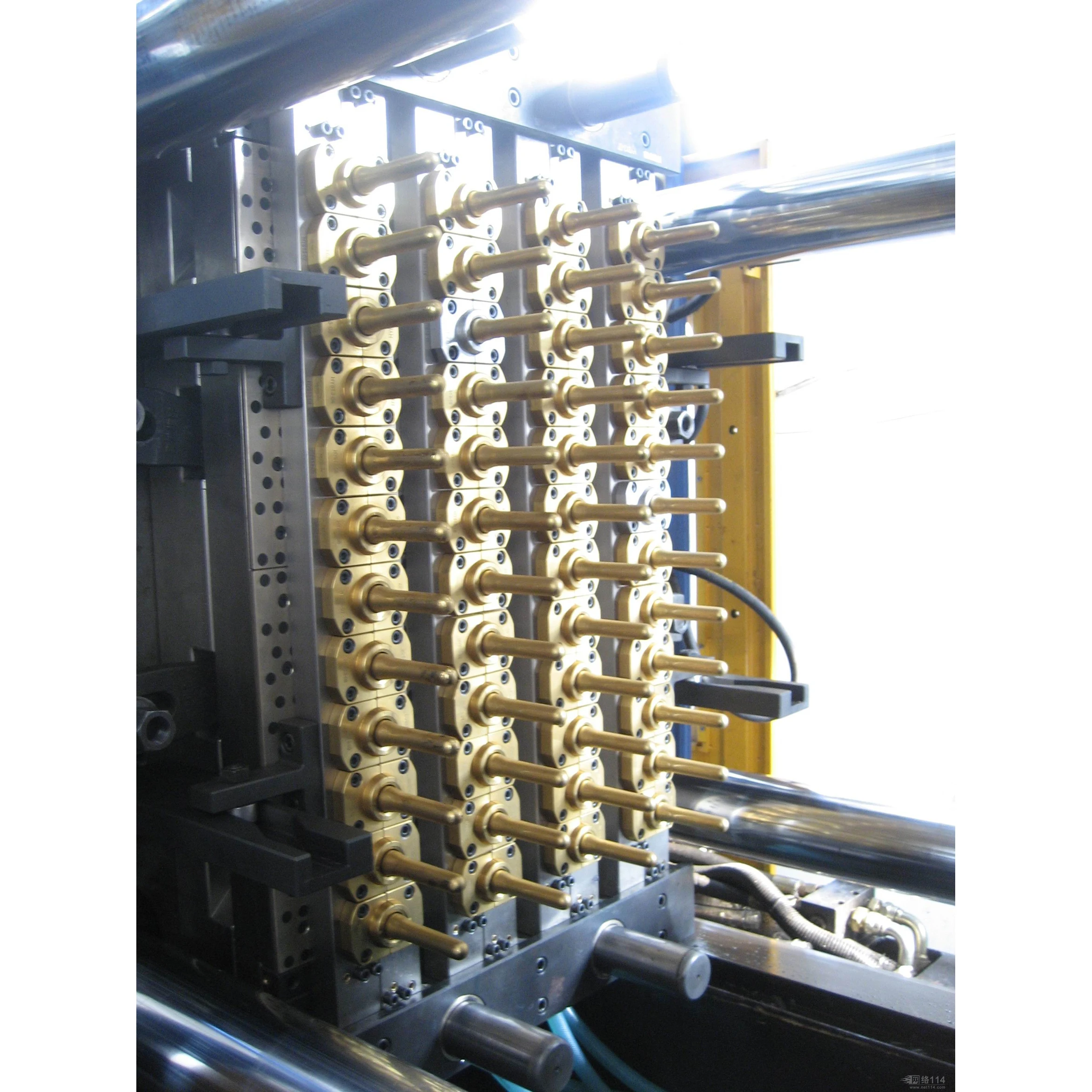 New design  Multi-Cavity 8 12 16 24 48 cavities Pet Bottle Preform Mold Preform Mould