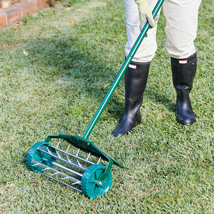 Durable Solid  METAL Outer Plastic Color STEEL Material Hub Origin Type Tyre Hole Place Model Rolling Lawn Aerator