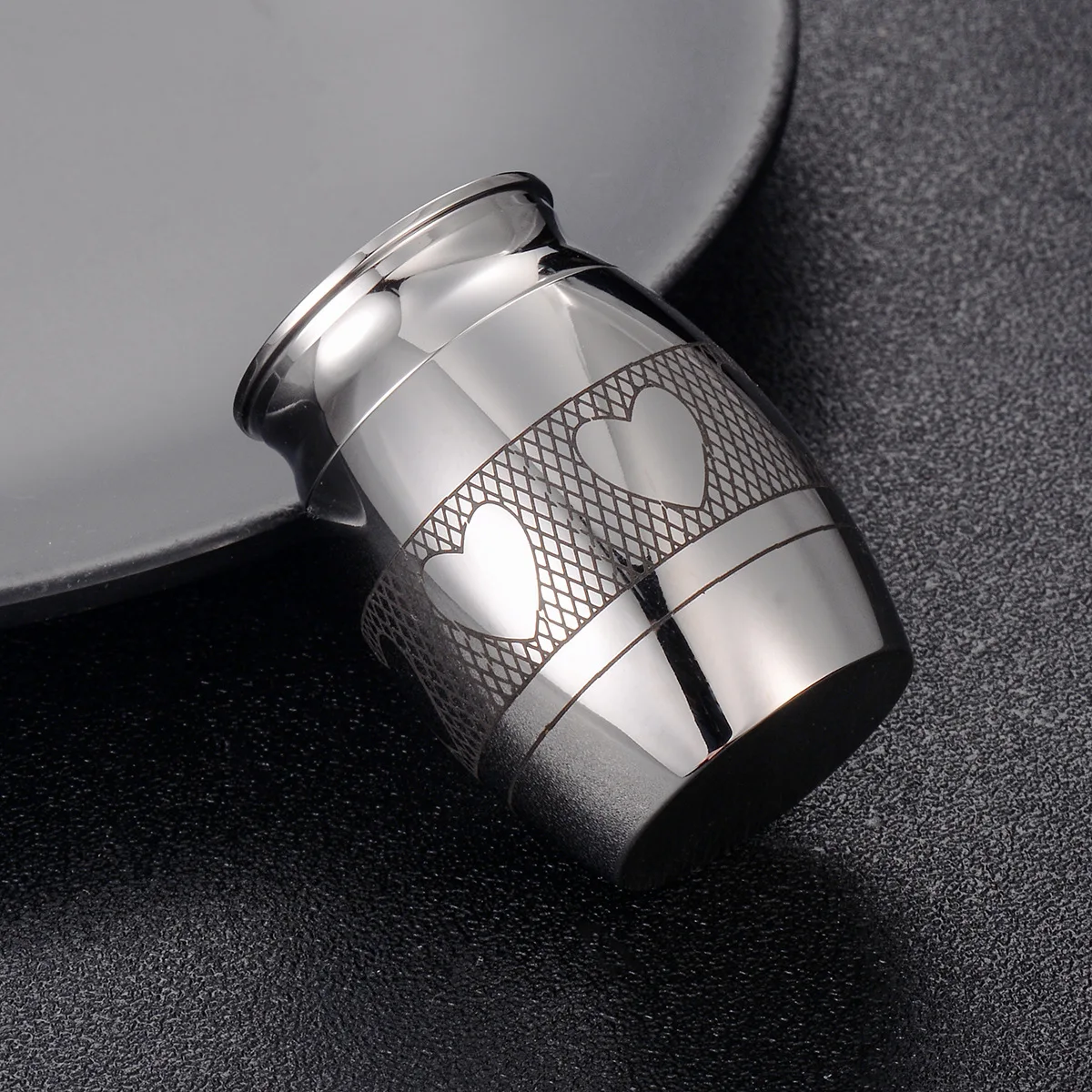 Wholesale Pet Supplies Stainless Steel Urns in Metal Memorial Caskets Cat and Dog Funeral Caskets Sealed Ash Vessels