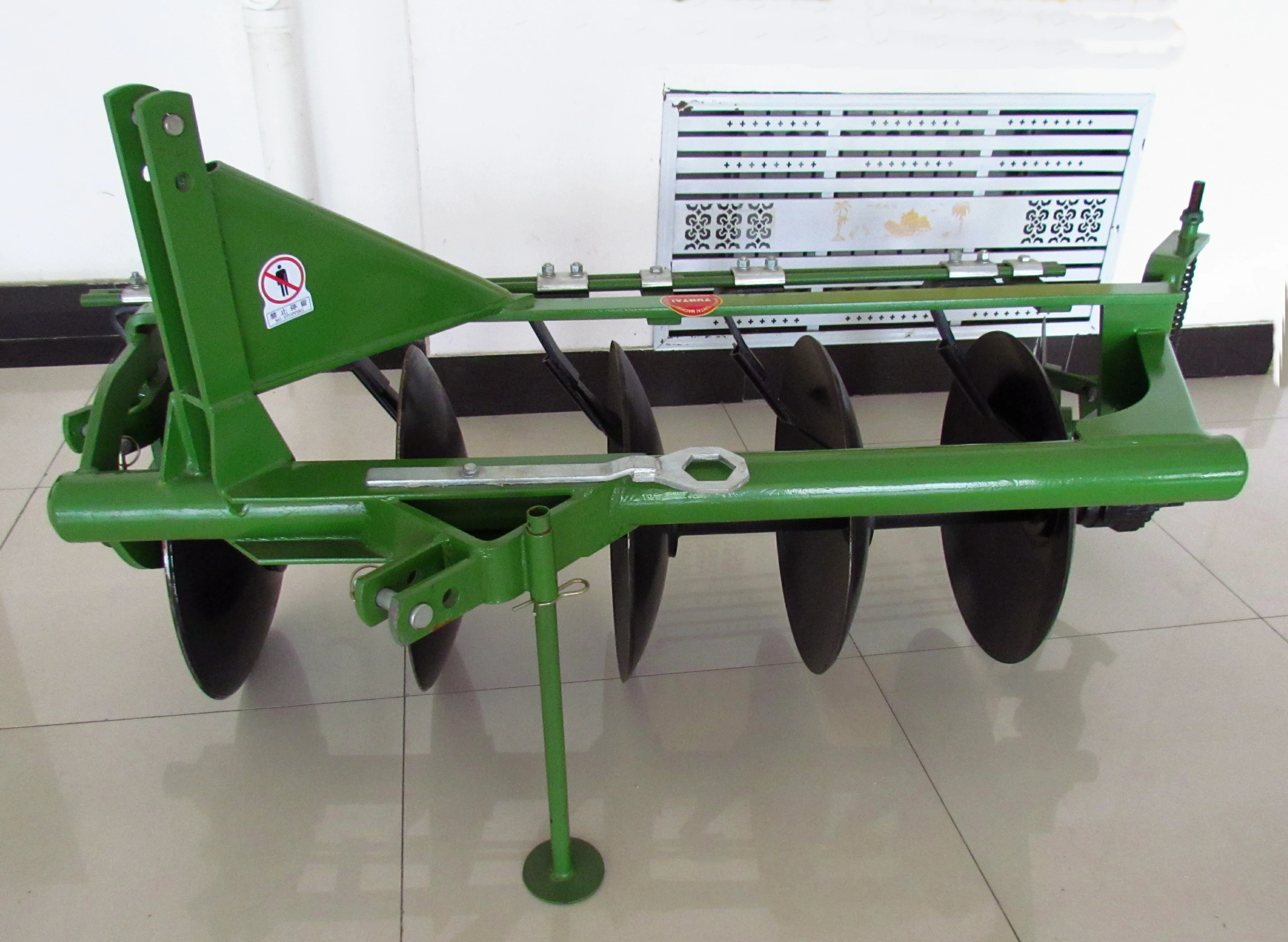 1LY-1200 Плуг поливного поля