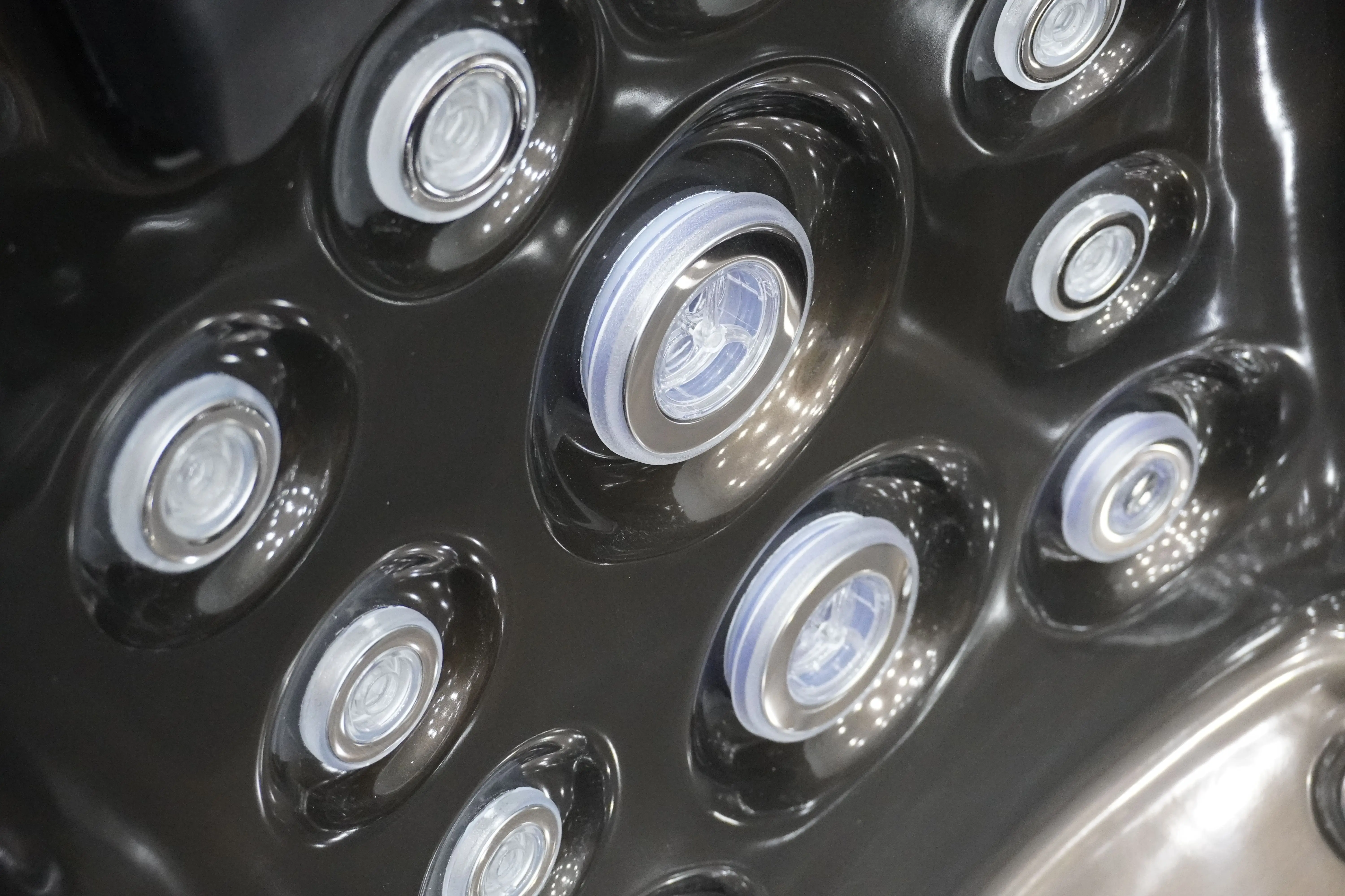 Hydrorelax 2023 New Product Luxury 2 person Acrylic Shell Hot Tub Outdoor Swim Spa With speaker And Party Massage Bath