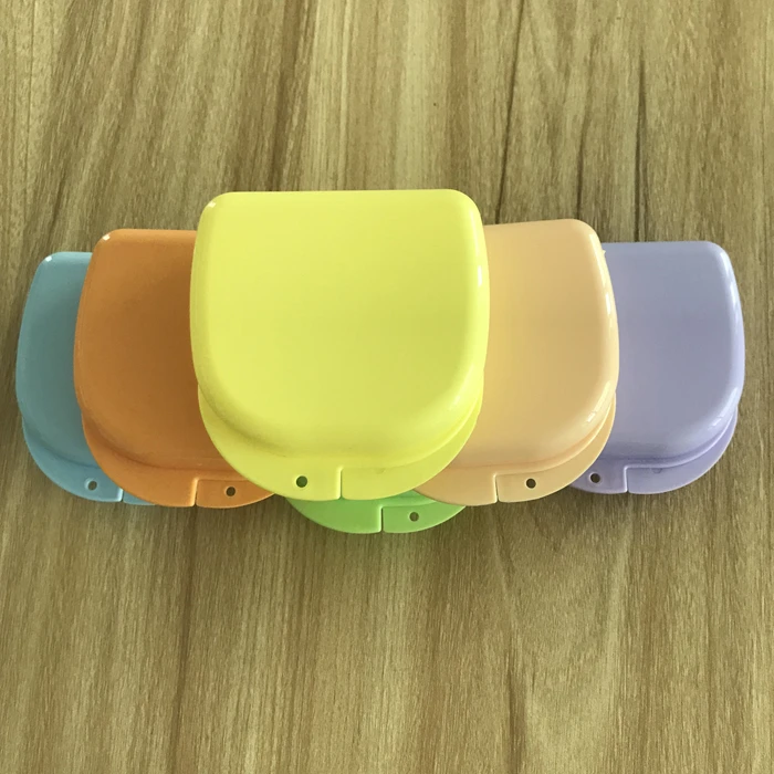 Colorful Plastic Orthodontic Dental Mouth Guard Retainer Storage Case for Safe