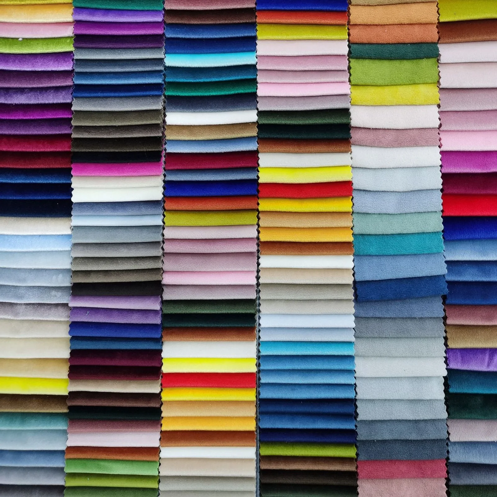 China Fabric Manufacturer 280cm Knitted Fabric 100% Polyester Upholstery Holland Velvet Sofa Fabric