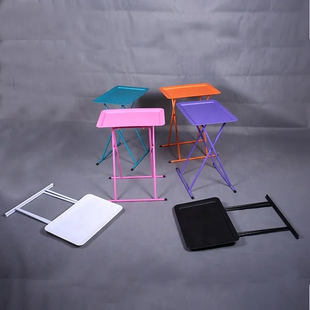 Plastic top folding table