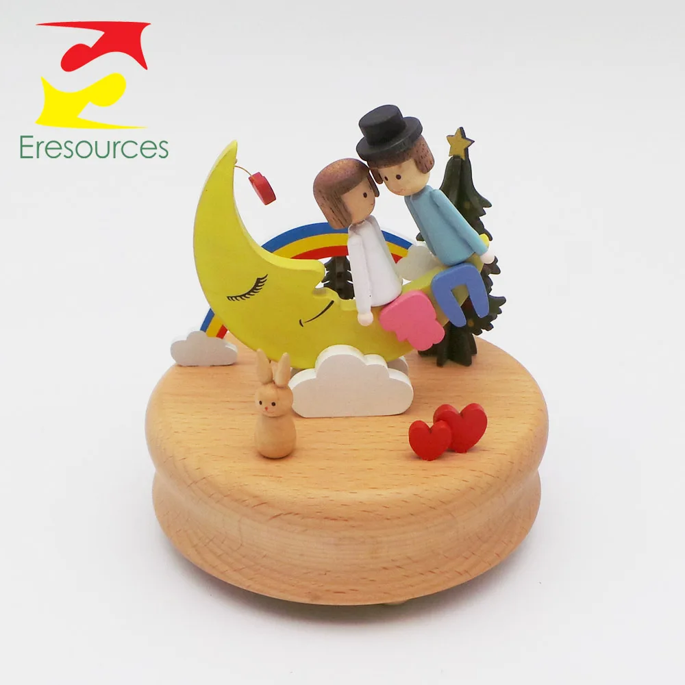 High Quality Beech Wood Lovely Couple Wooden Music Box
