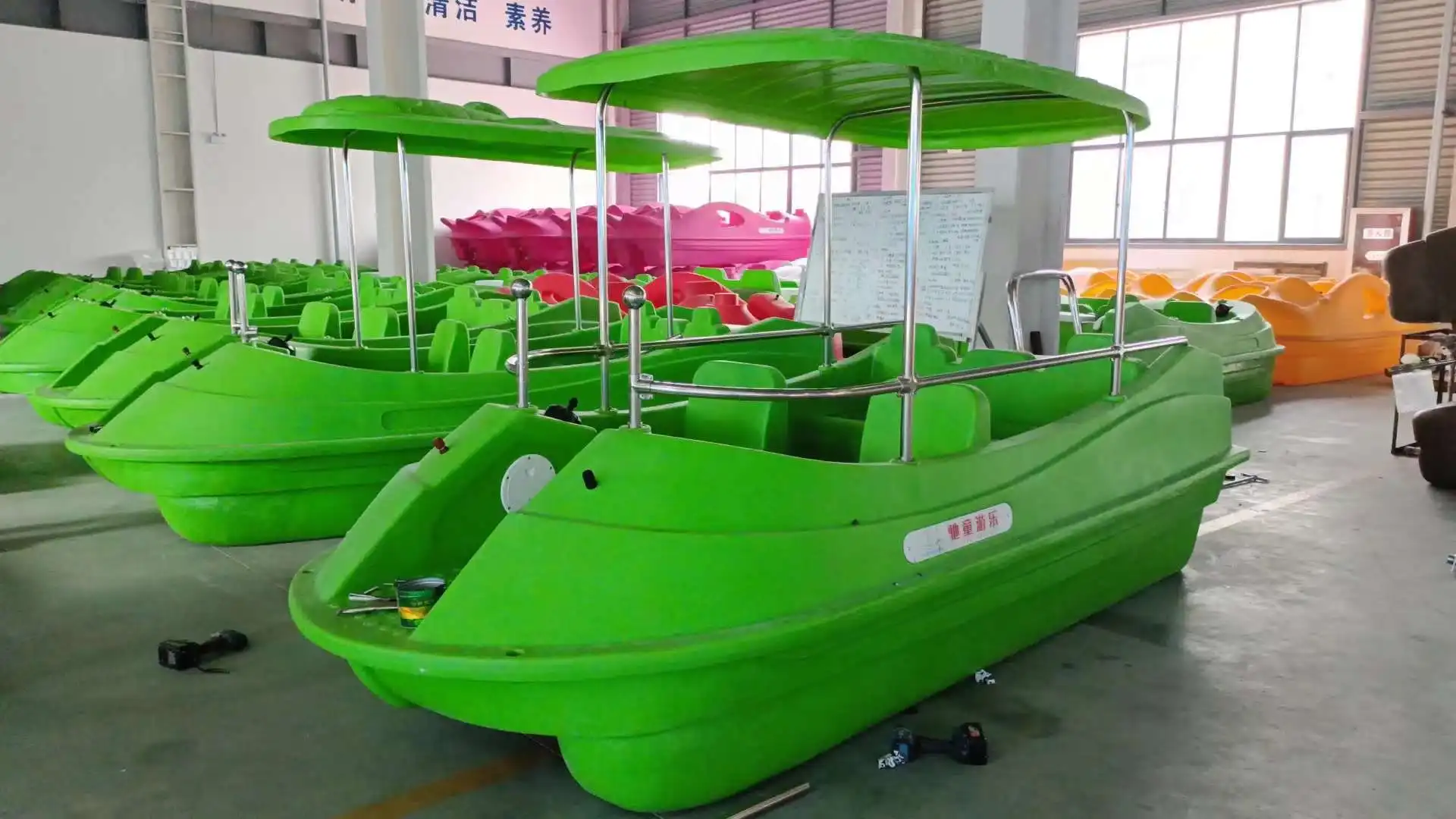 Hot sale electric water pedalo boat