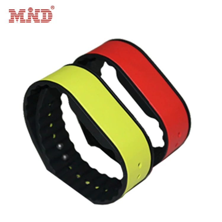 Wholesale Color Customized RFID NFC MIFARE Classic EV1 1K QR Code Wristbands
