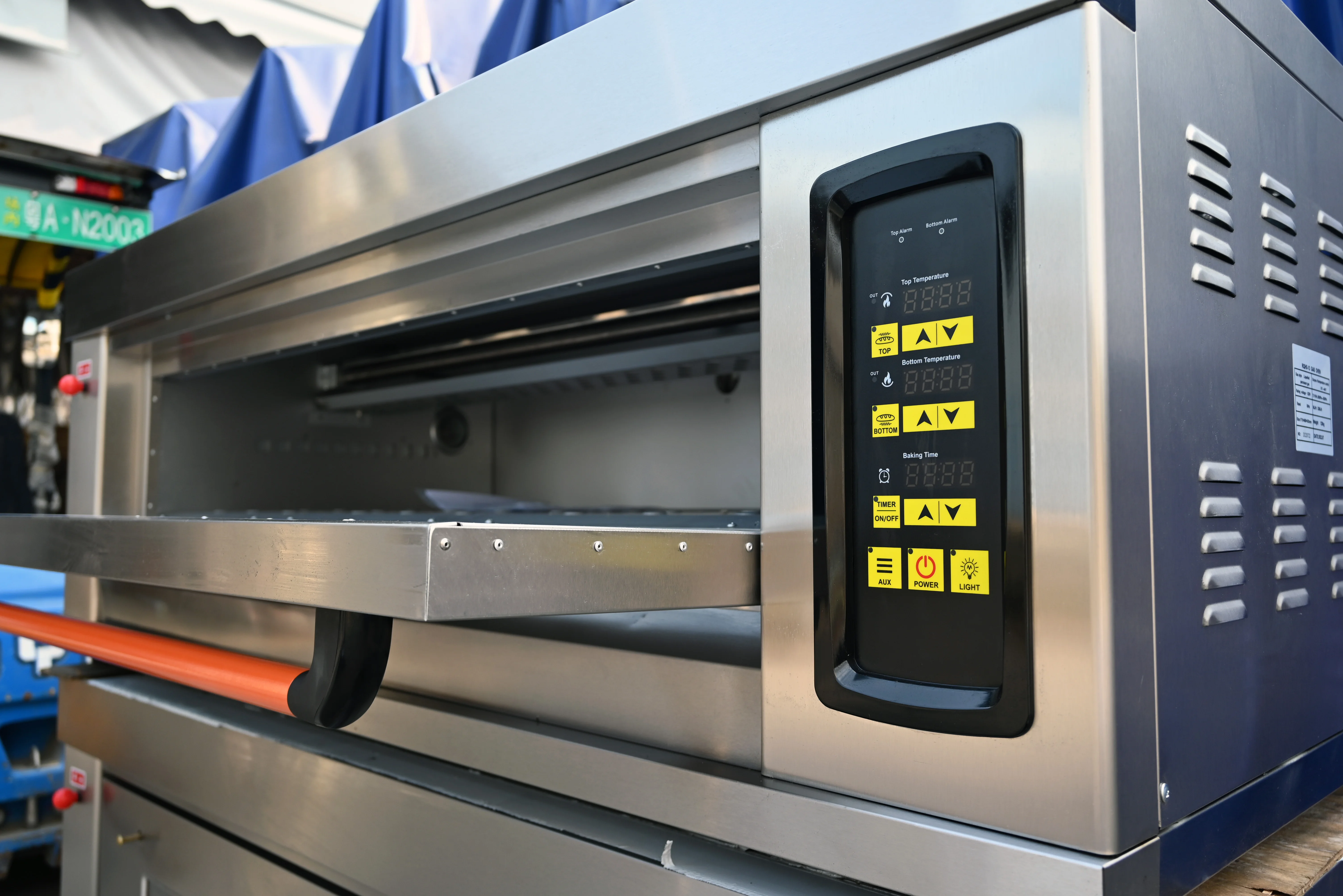 China OEM factory 2 deck 6 tray cake baking gas oven wholesale commercial