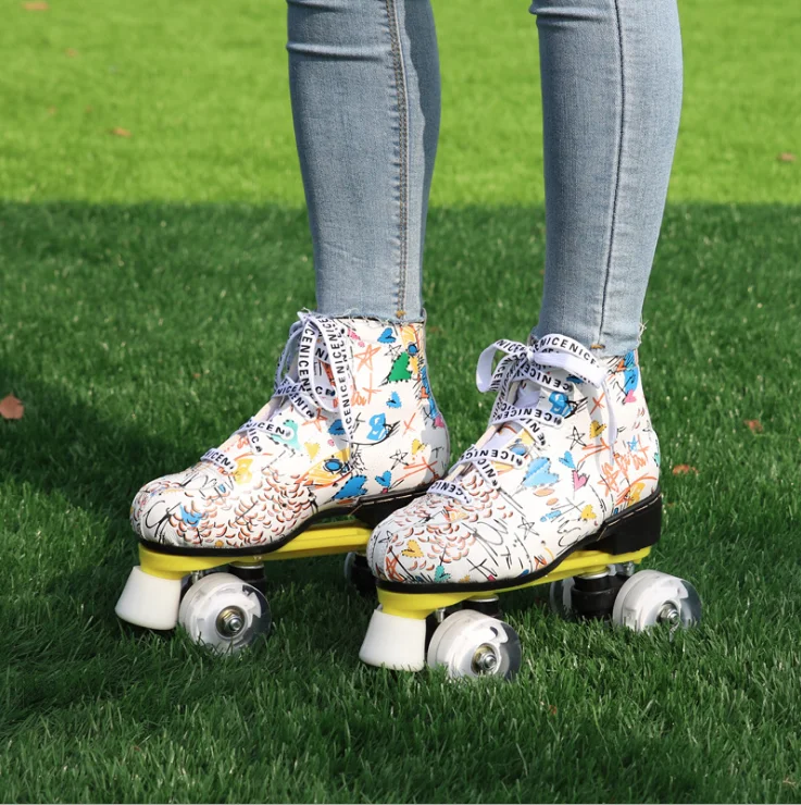 High Quality Roller Skates Four Wheels Cheap Graffiti Fashionable Roller Skating Shoes