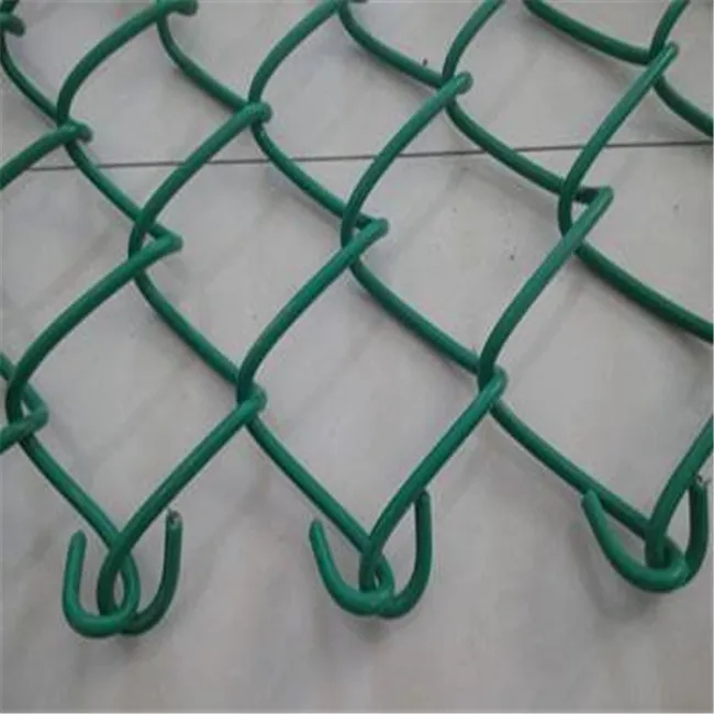 Hot Dipped Galvanized Chain Link Fence Fabric 6 Foot Black Color 9 Gauge Iron Metal Galvanized Wire Horse Yard Agriculture Field