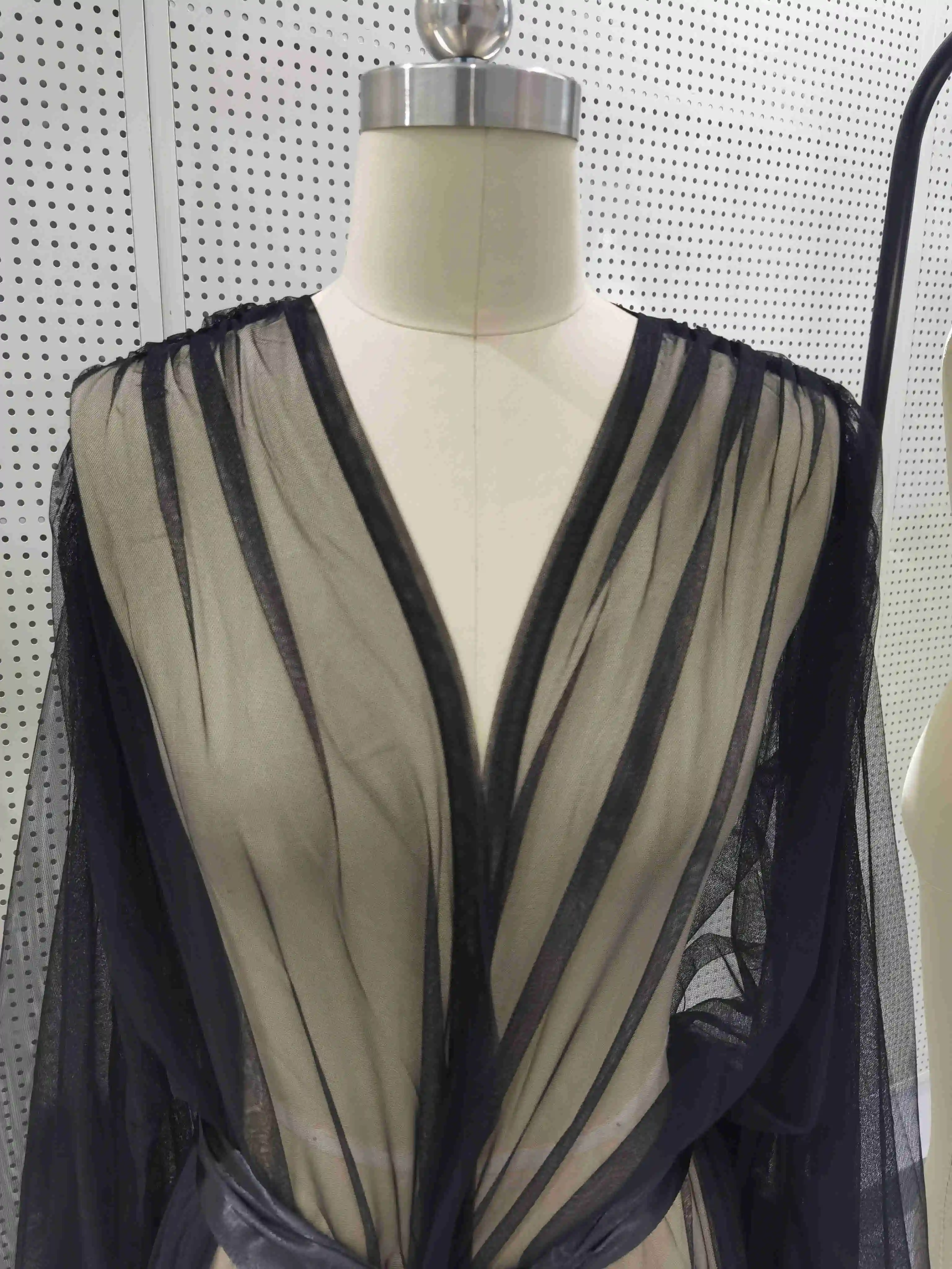 Wholesale Bridal Party Long Fur Wedding Robes Lace Luxury Bridesmaid Feather Trim Women Robe