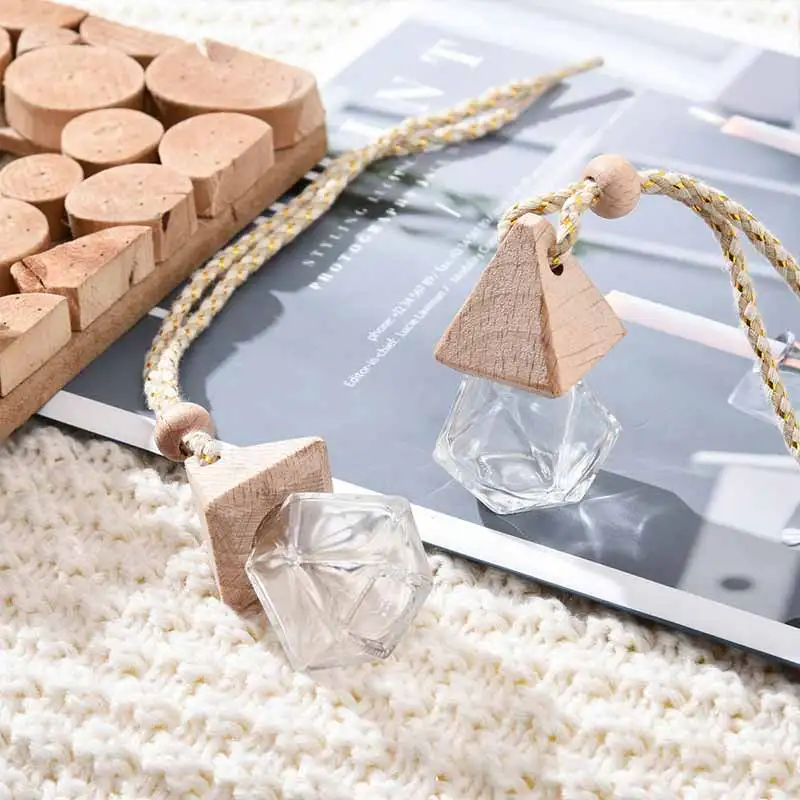 Car Perfume Diamond Bottle Aromatherapy Empty Pendant Decoration Glass Bottle