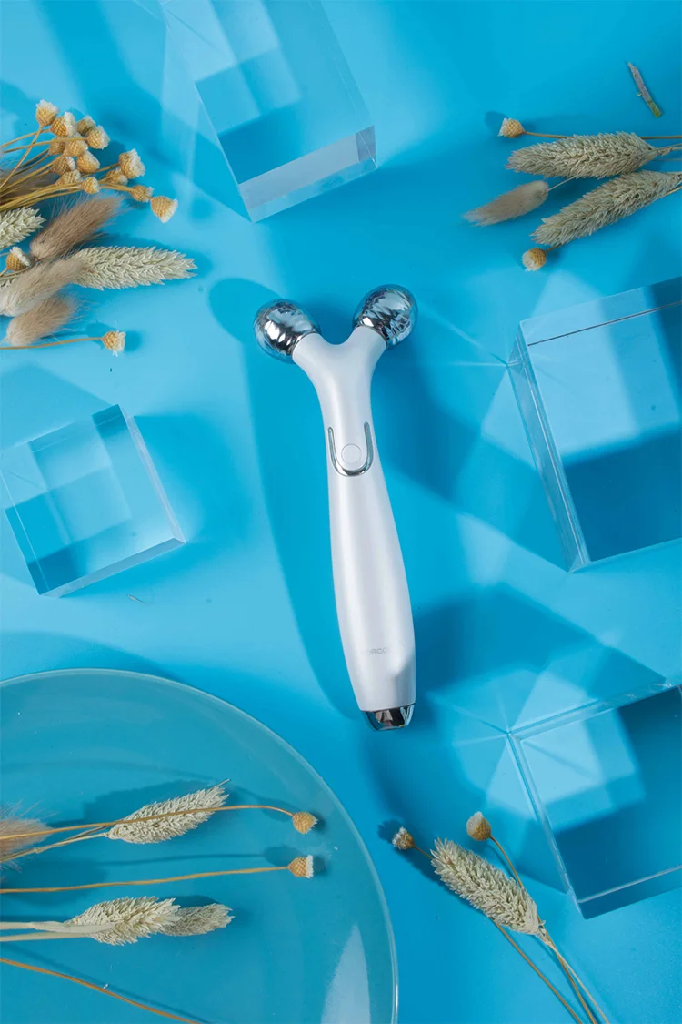 New released mini microcurrent face lift 3d roller v face massage