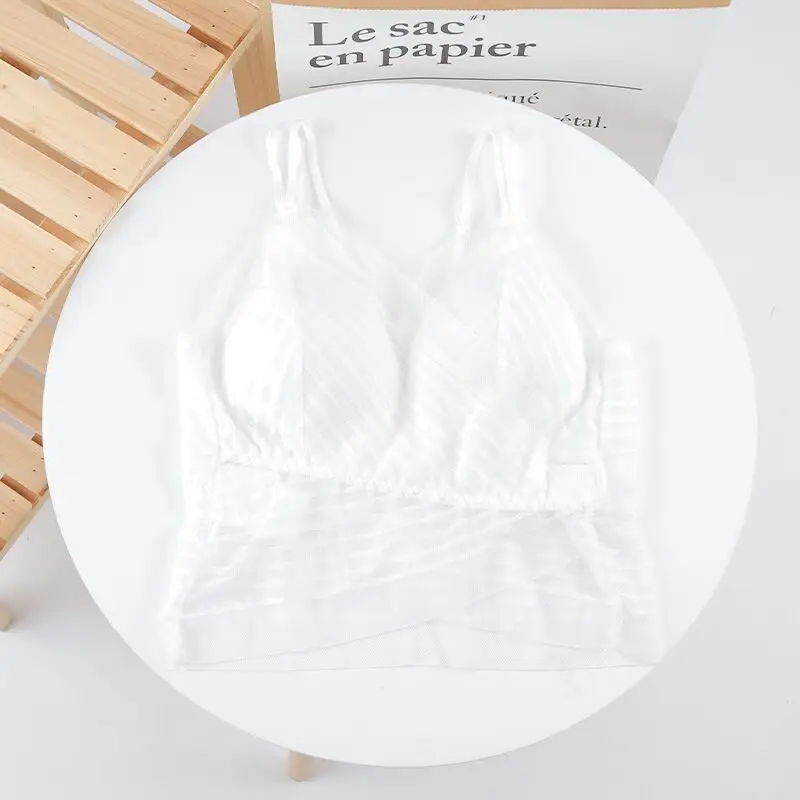 Summer girls bralette top strapless short beautiful back Cup vest tube top Wireless Bra large v-neck women lace chest wrap