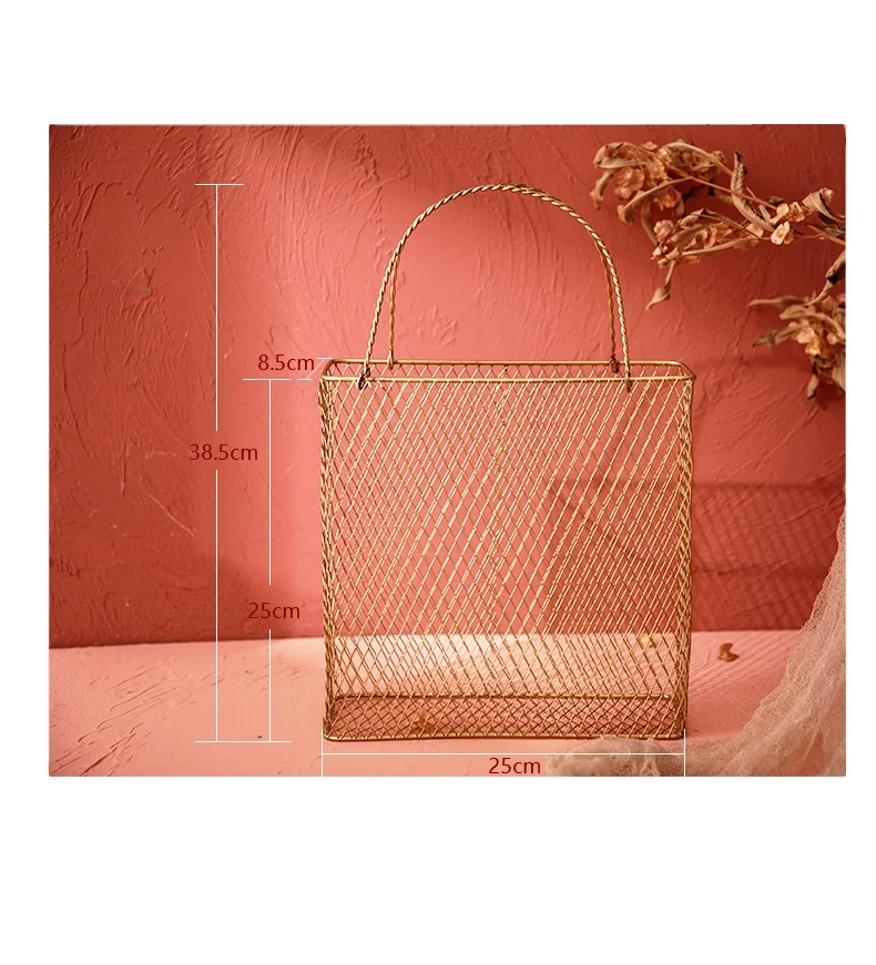 With hand gift wedding return gift practical gift box European iron art home decoration golden net