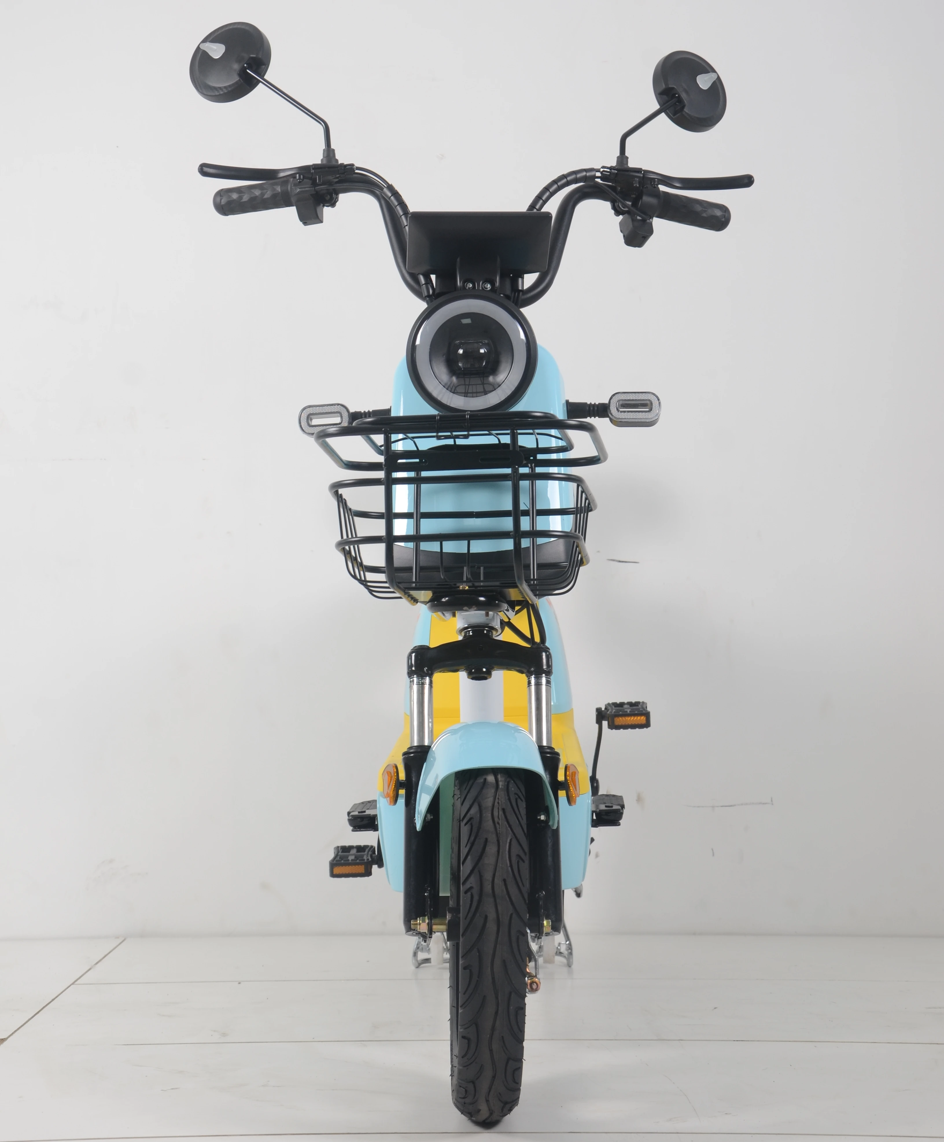 Superior Quality Hidden Battery E Bike 2 Wheel Electric Bicycle for Sale Household Mini Electric Motorbike/ Motorcycle