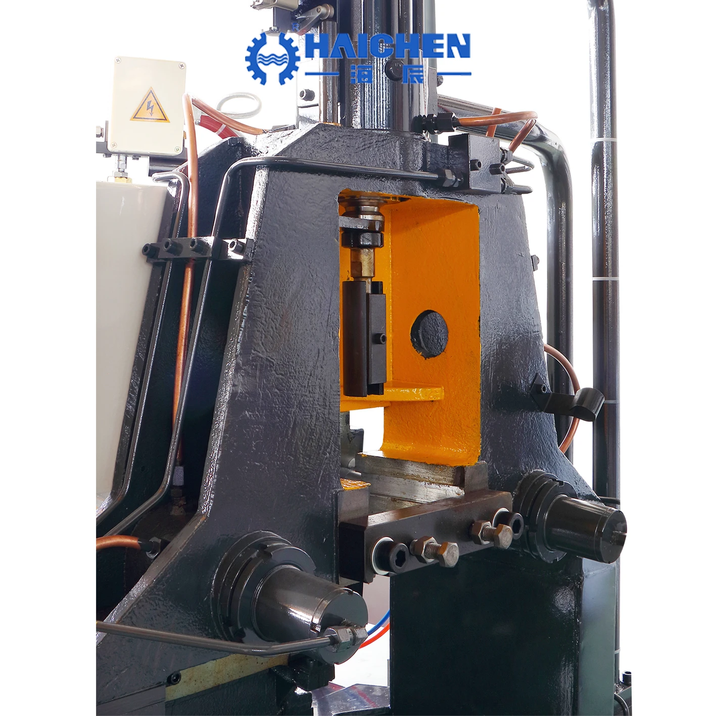 130Ton высокая скорость зарубежных инженер сервис металлический hot chamber литье под давлением машина