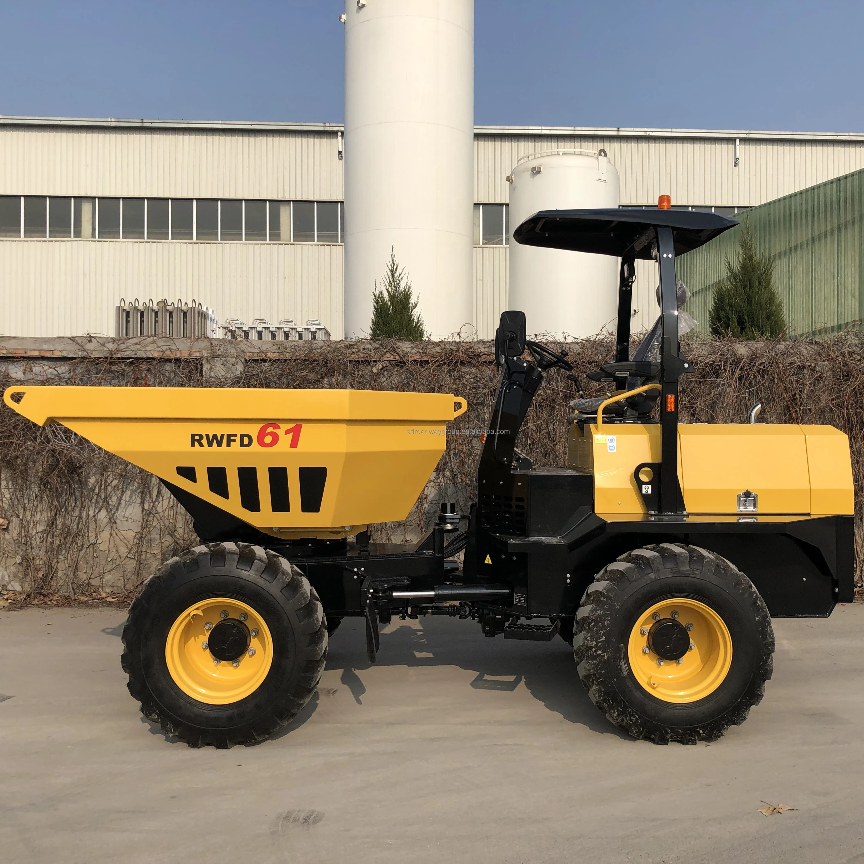 Four Wheel Drive High Quality Yanmar Engine Rotated Hopper 6 Ton Dumper Mini Dumper
