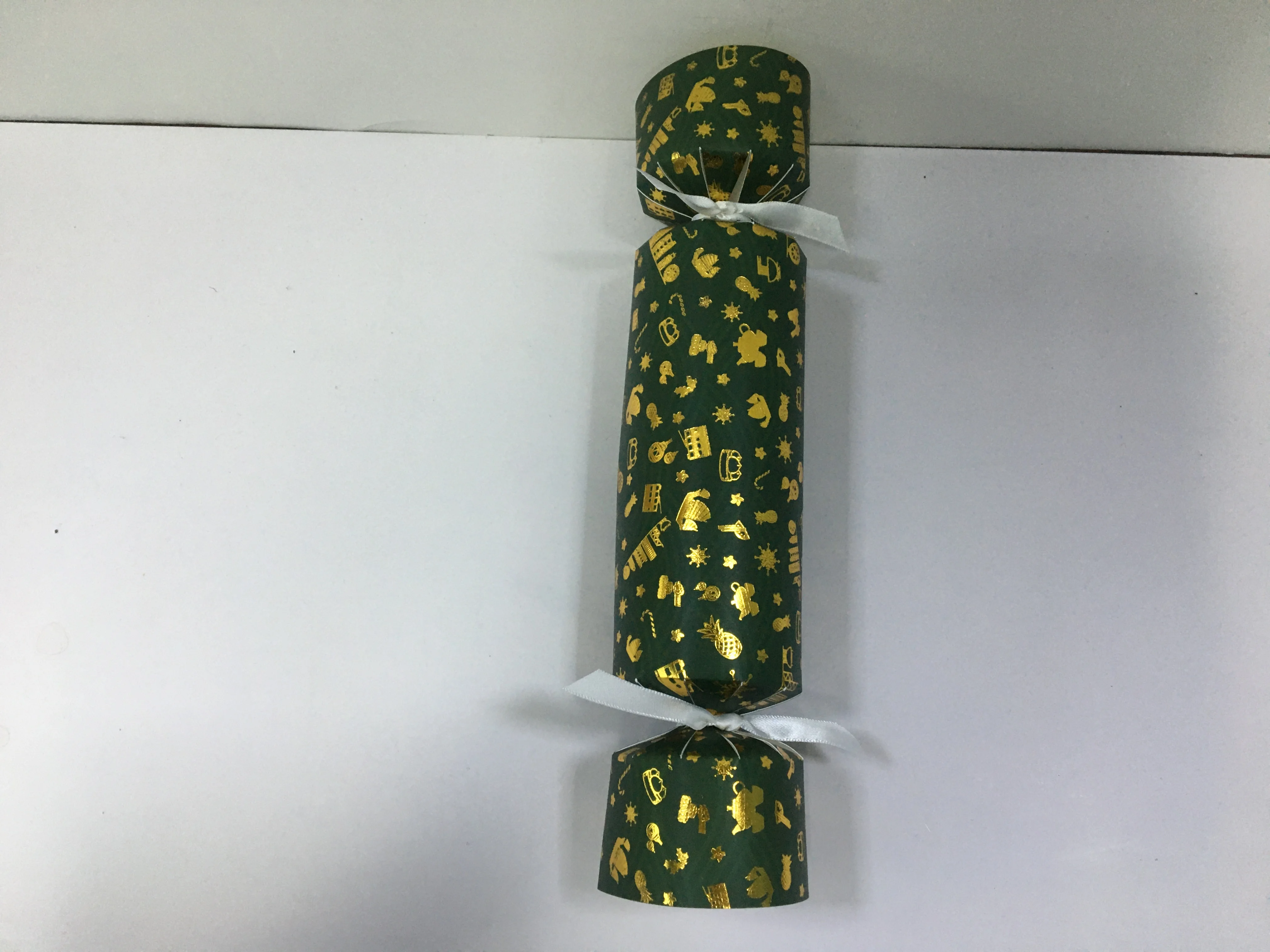 2021 New Popularity Hot Sale Products Custom Printed Small Christmas Packaging Crackers