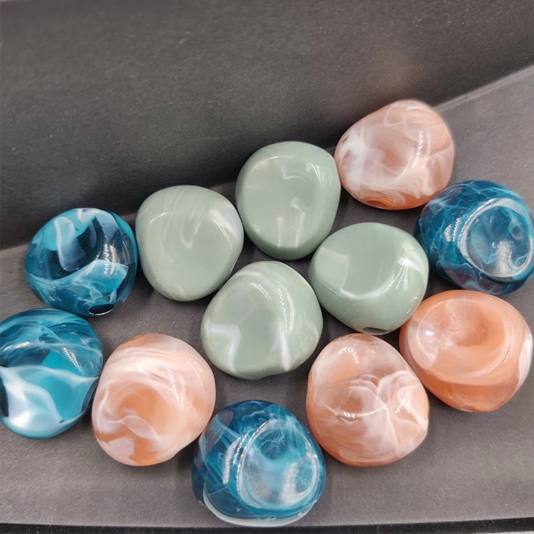 Wholesale Fashion Irregular Shape Multi Color Custom Bead Acrylic Plastic Amber Resin Beads For Necklace And Bags