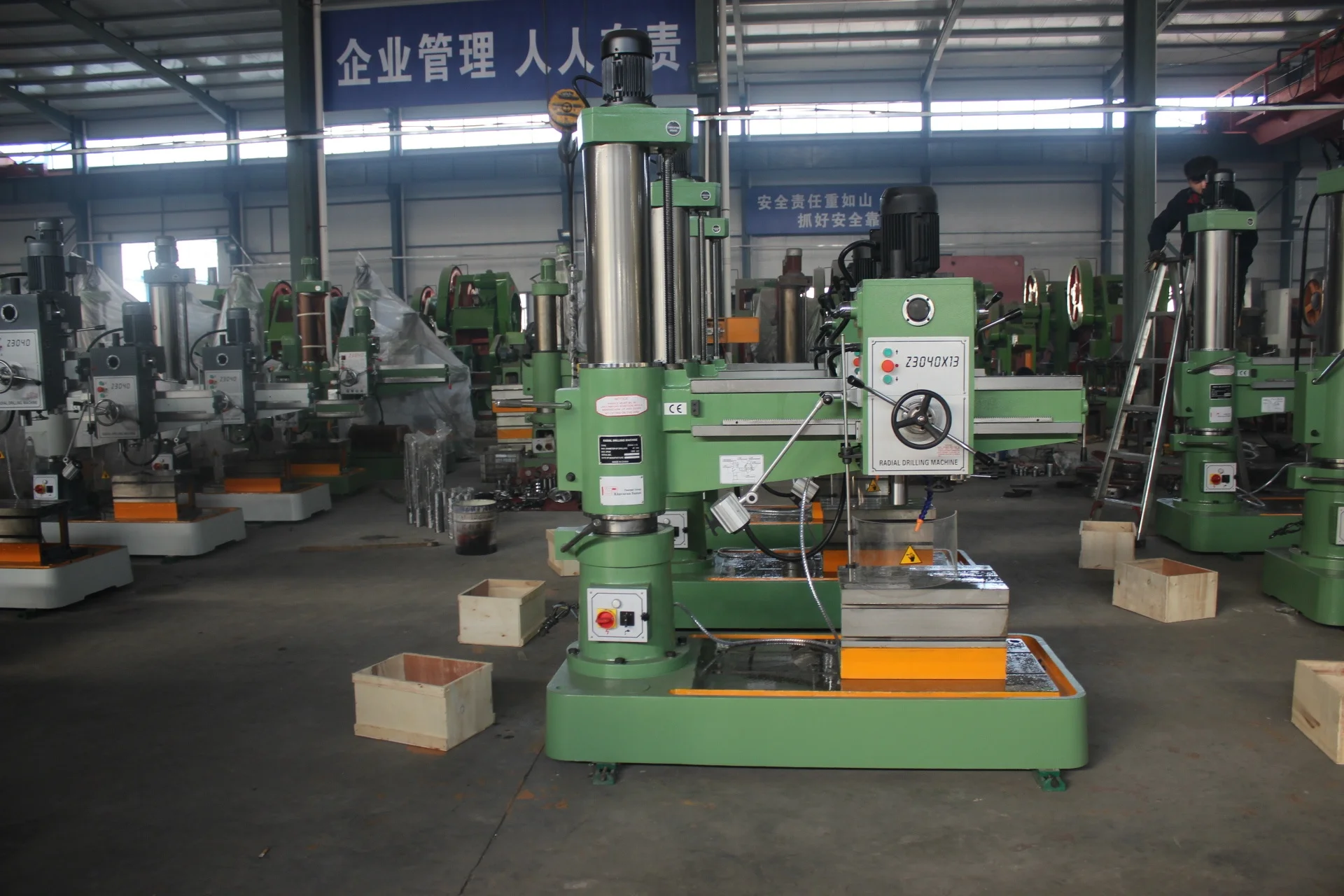 Low Cost Radial Drill Press Radial Drill Press Machine Zq3040x13 Made in China Canada Provided 40 Automatic Bearing Morse 4 2000