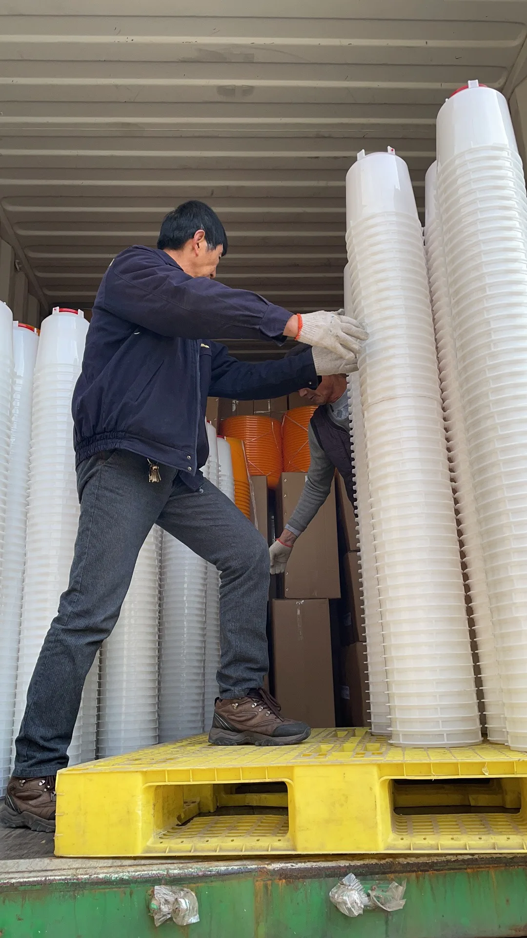 Hot Sale 3L Plastic Bird Drinkers New Condition Poultry Chicken Water Drinkers Core Animal Drinkers Component