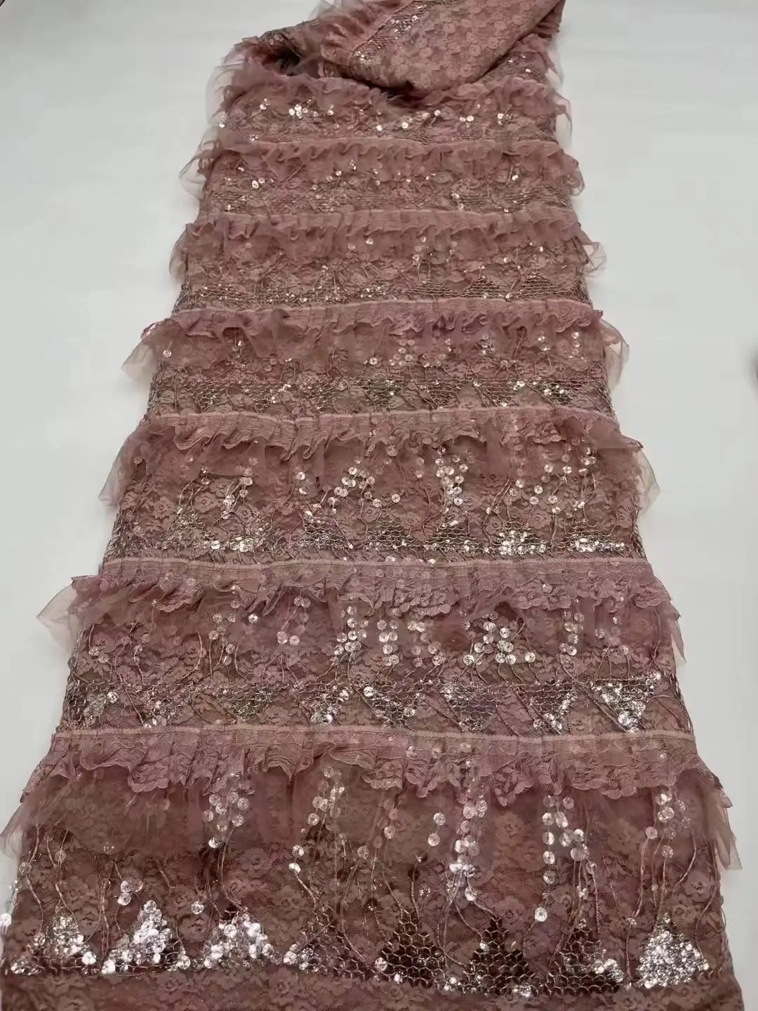 Latest Design Luxury Sequins Fashion Mesh Embroidery heavy beaded lace Fabric For African Wedding Dresses