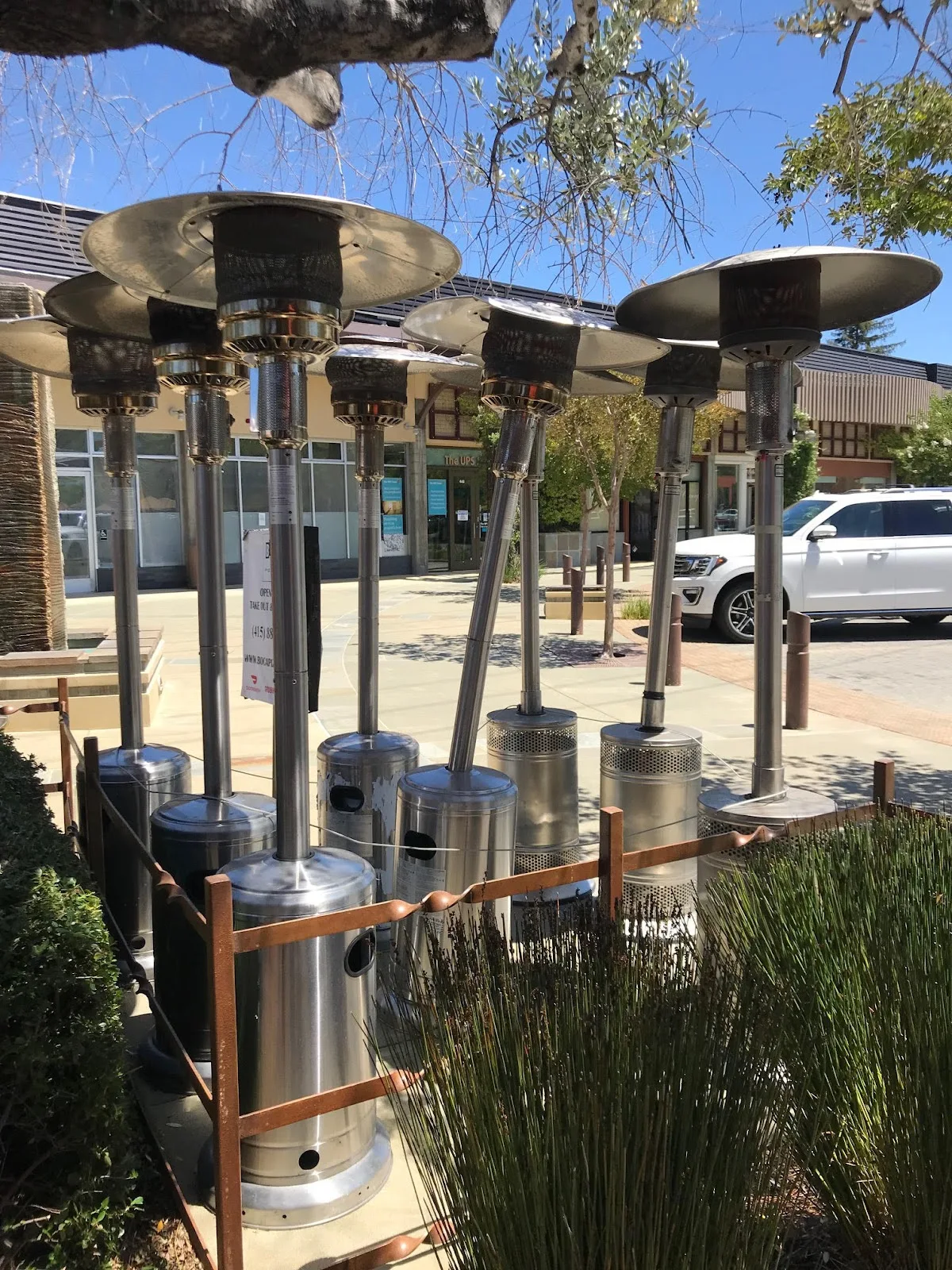 2025 Hot Sale Modern Mushroom Umbrella-Shaped Outdoor Gas Patio Heater Iron Stainless Steel LPG Propane Heating