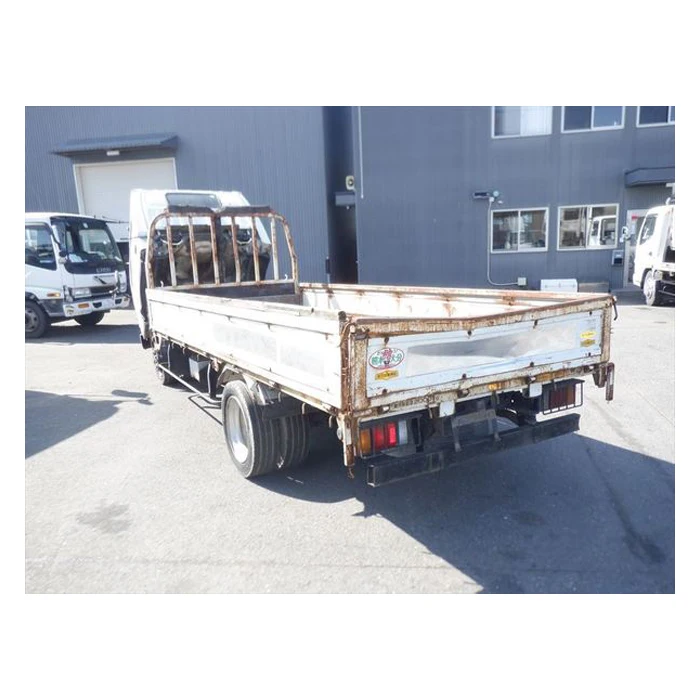 Japan self load cargo truck with low fuel consumption for sale