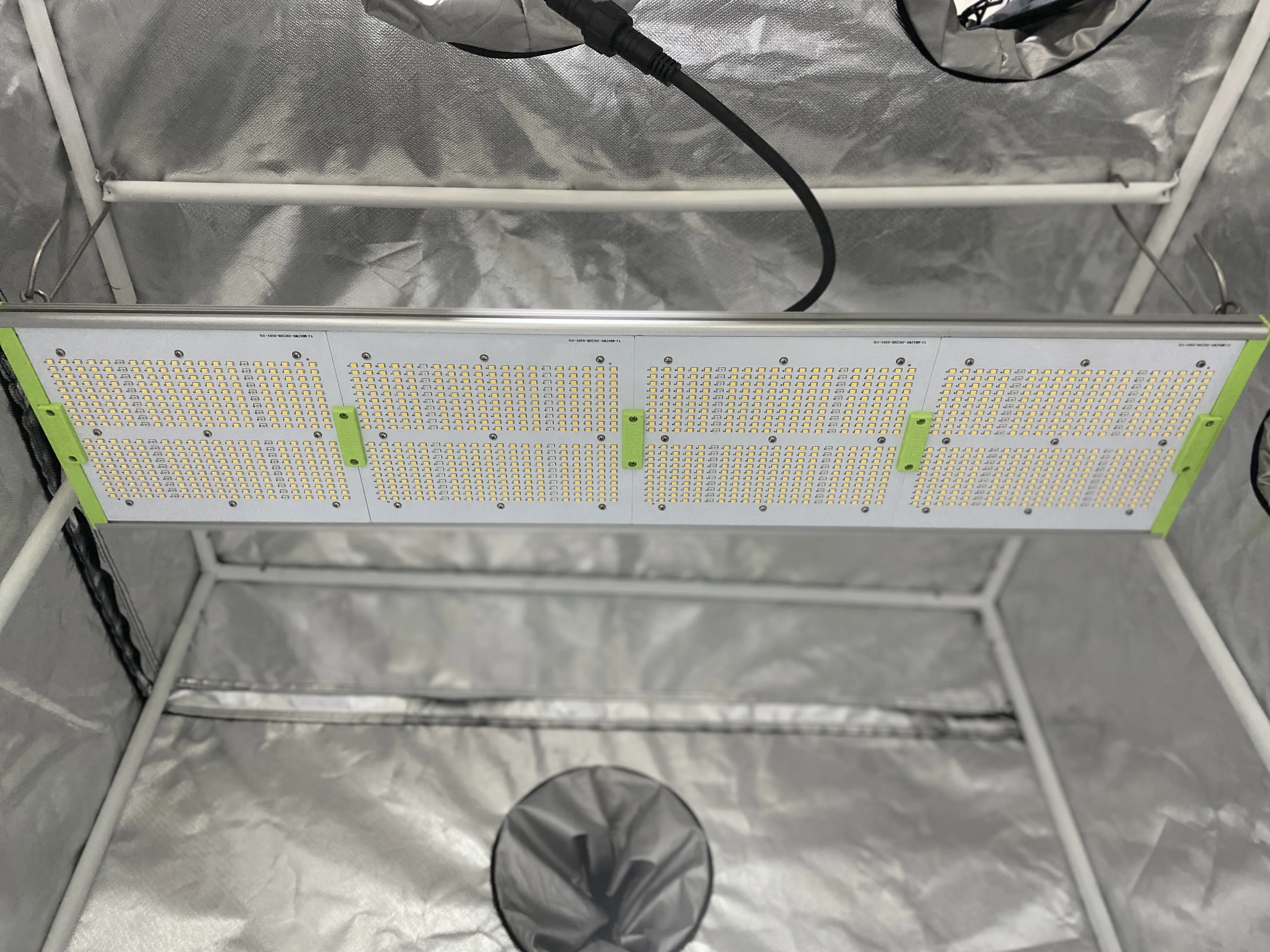 
Aglare Led Grow Light 400W Full Spectrum for farming plants 