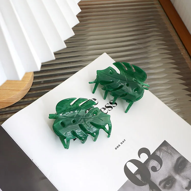 YIYI Creative Monstera Green Acetate Hair Claw Temperament Ladies Ponytail Clip Customization