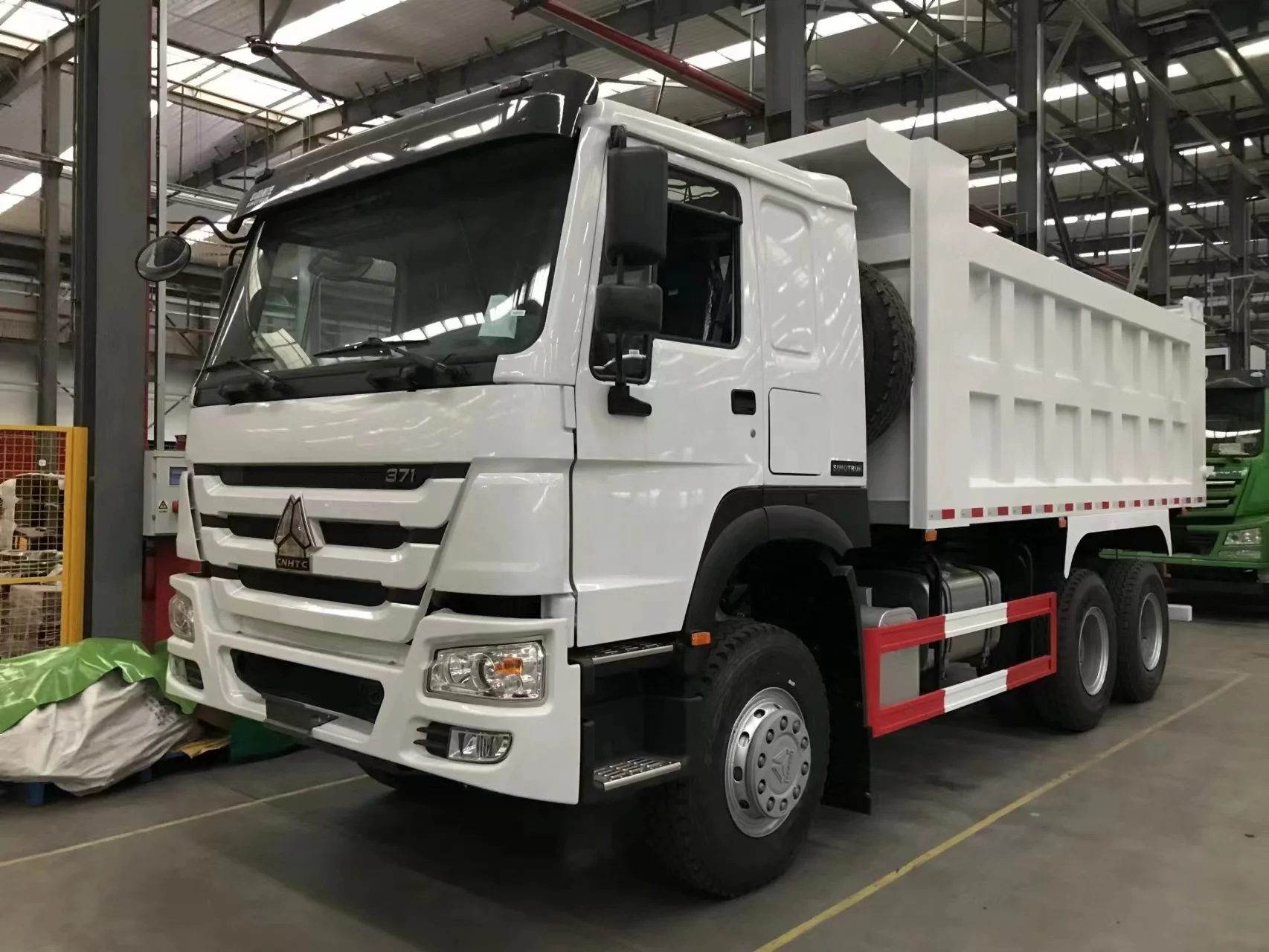 SINOTRUK HOWO 6x4 самосвал Прямая поставка с завода хорошее качество хорошая цена