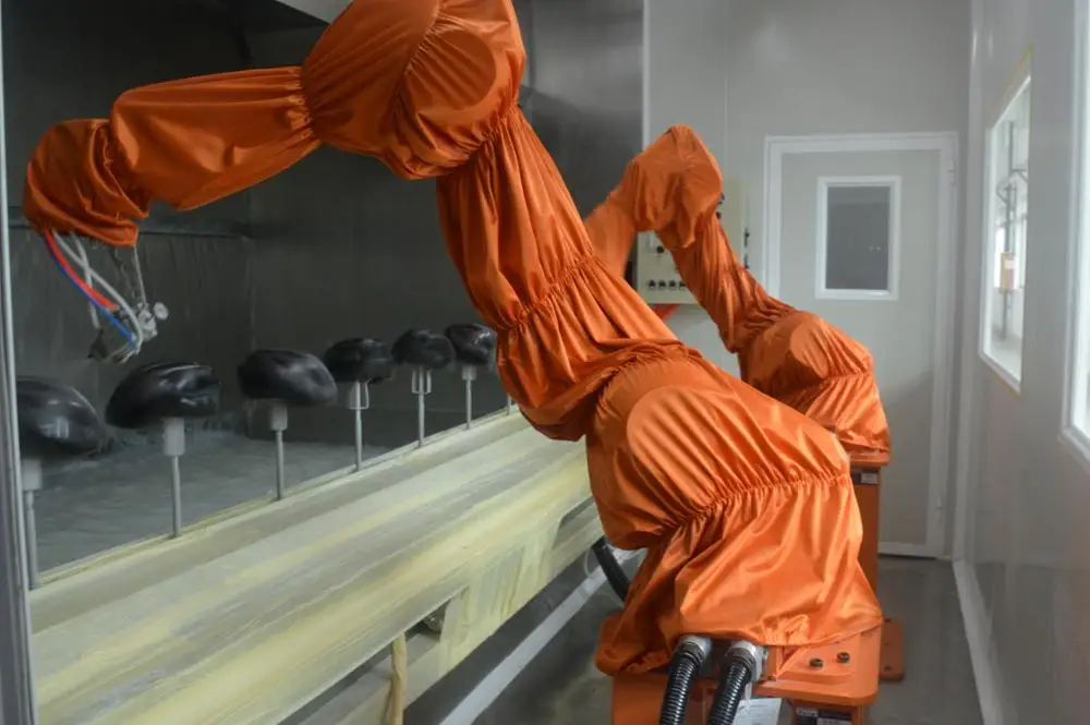 Robot UV Automatic Paint Booth Coating Production Line Painting (Plant Spare Parts Provided 1 YEAR)