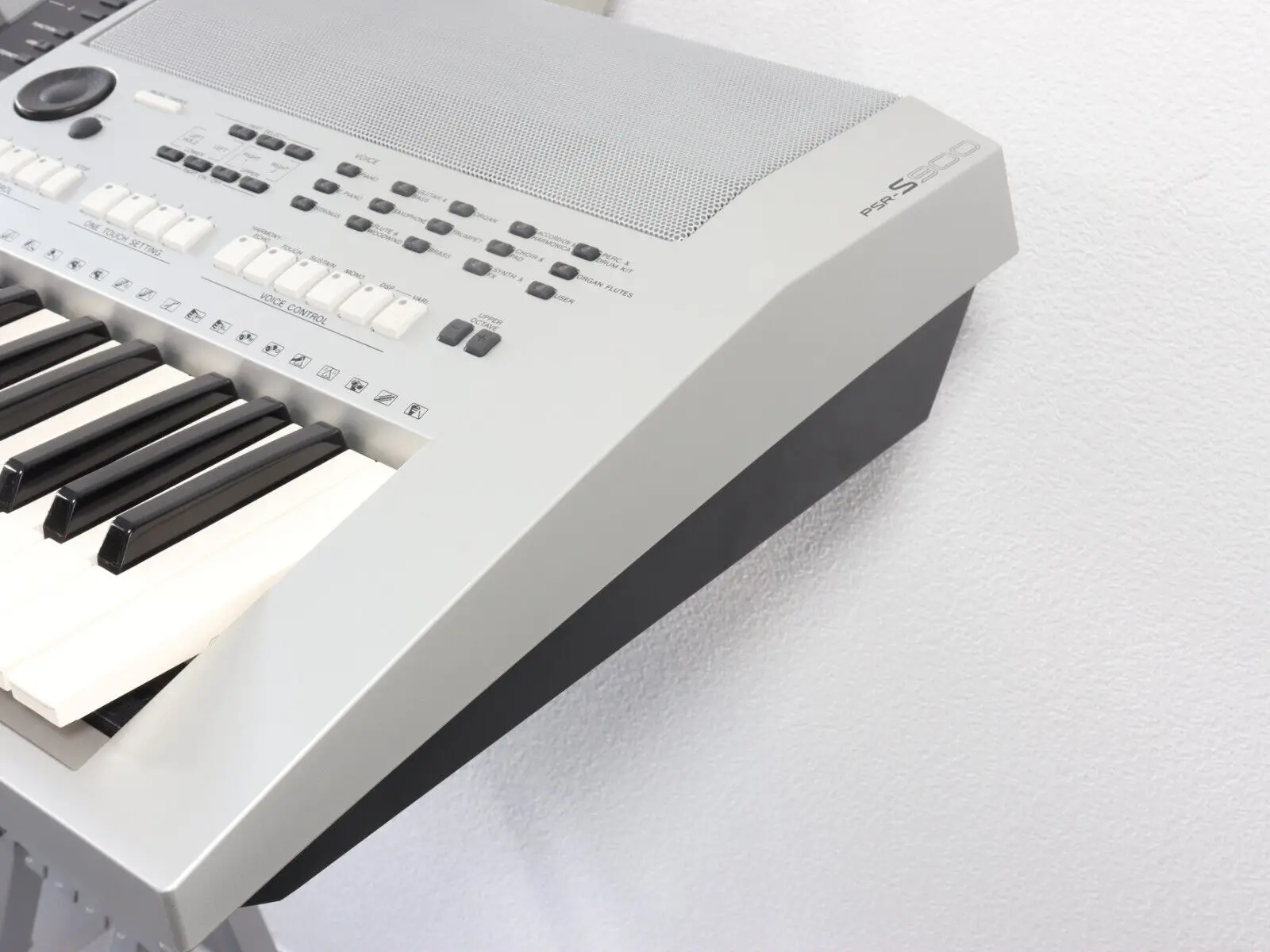 Yamahas PSR S900 61 Key Arranger Workstation Keyboard refurbished