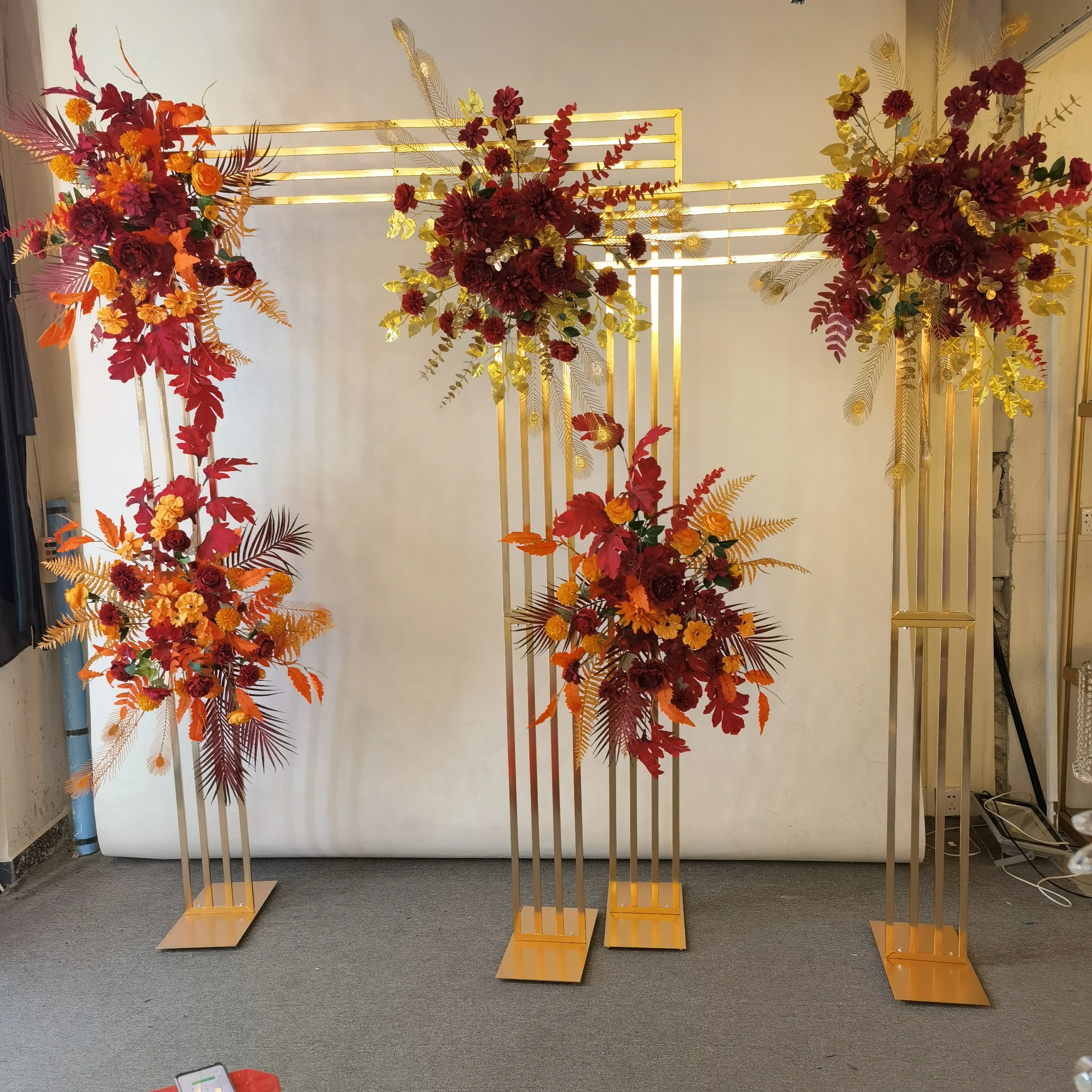 Zhuoyun New Design High Quality Arch Backdrop Gold Metal Flower Frame Wedding Decoration