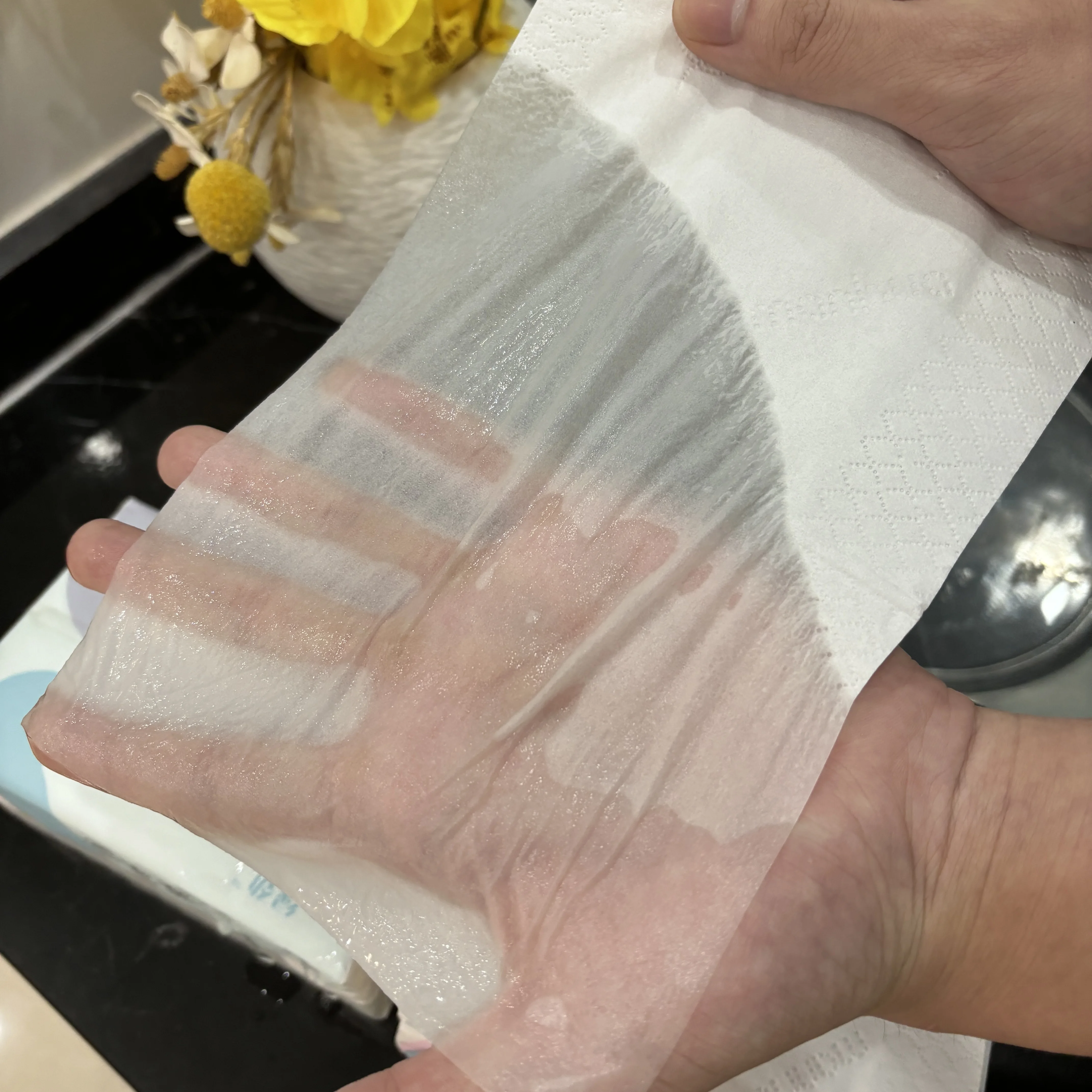 China paper tissue customized facial tissue paper soft packaging wholesale car custom logo facial toilet tissues paper