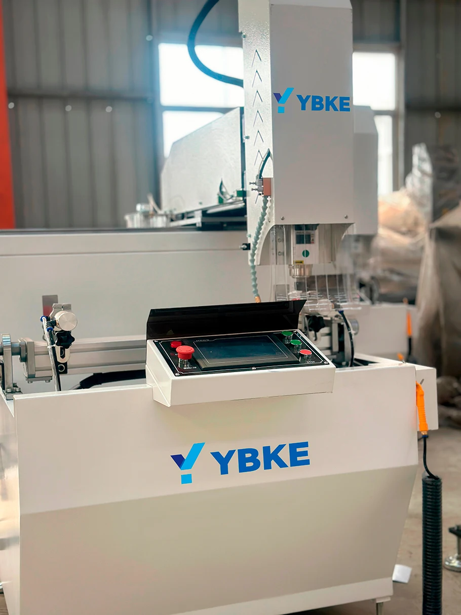 CNC алюминиевый профиль станок сверлильный и фрезерный центр для окон дверей